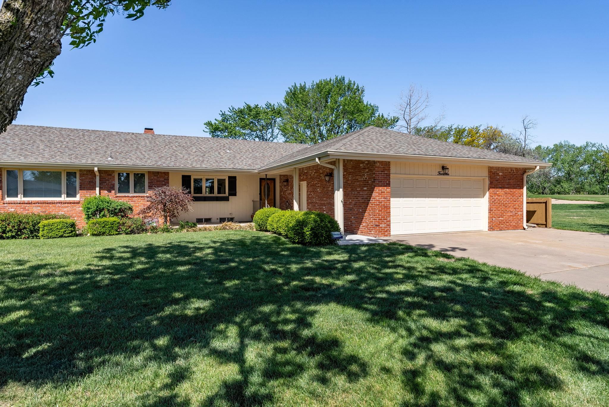 Photo of 14 E Saint Cloud Pl in Wichita, KS