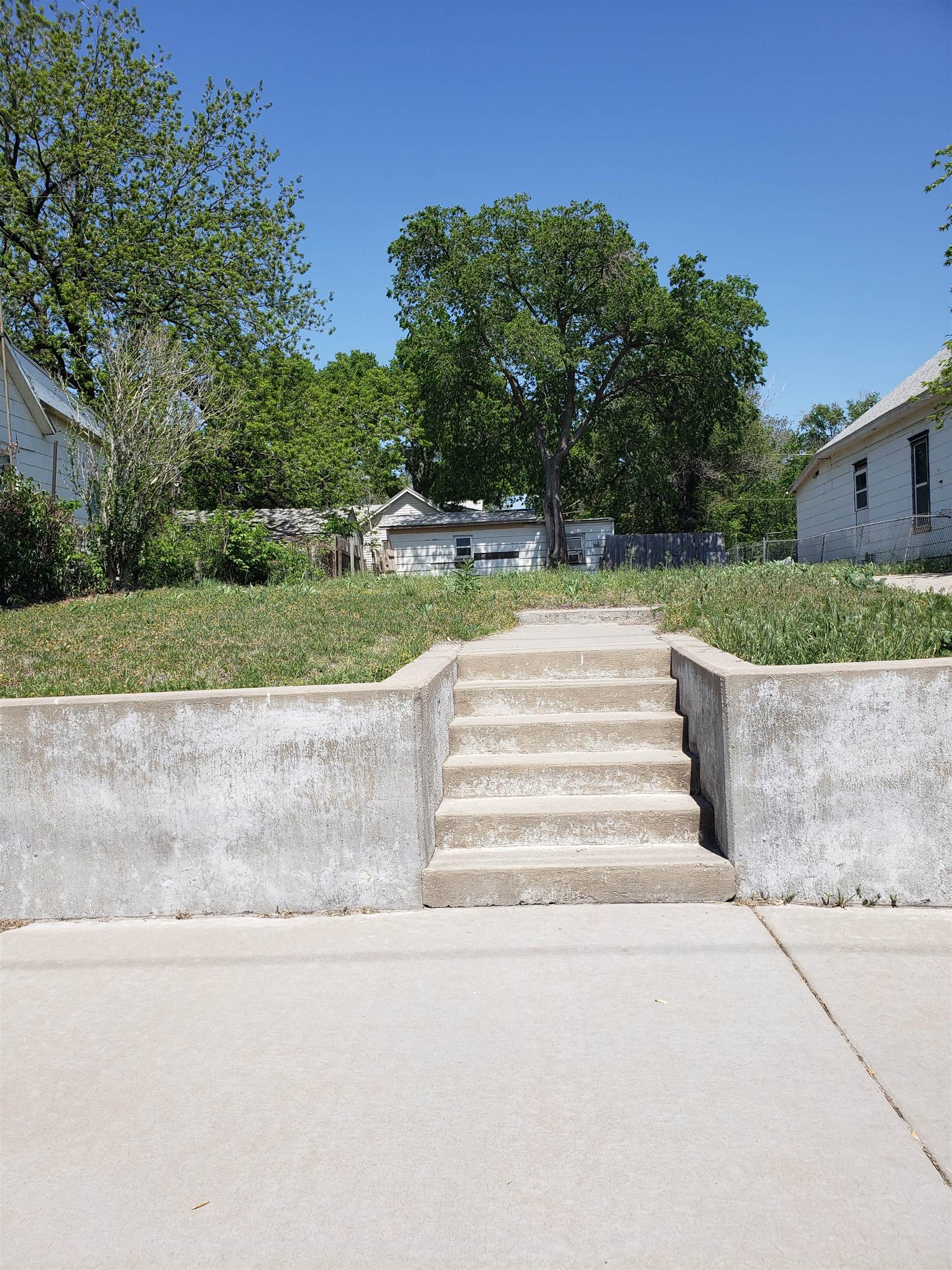 Photo of 508 W 1st St in Newton, KS