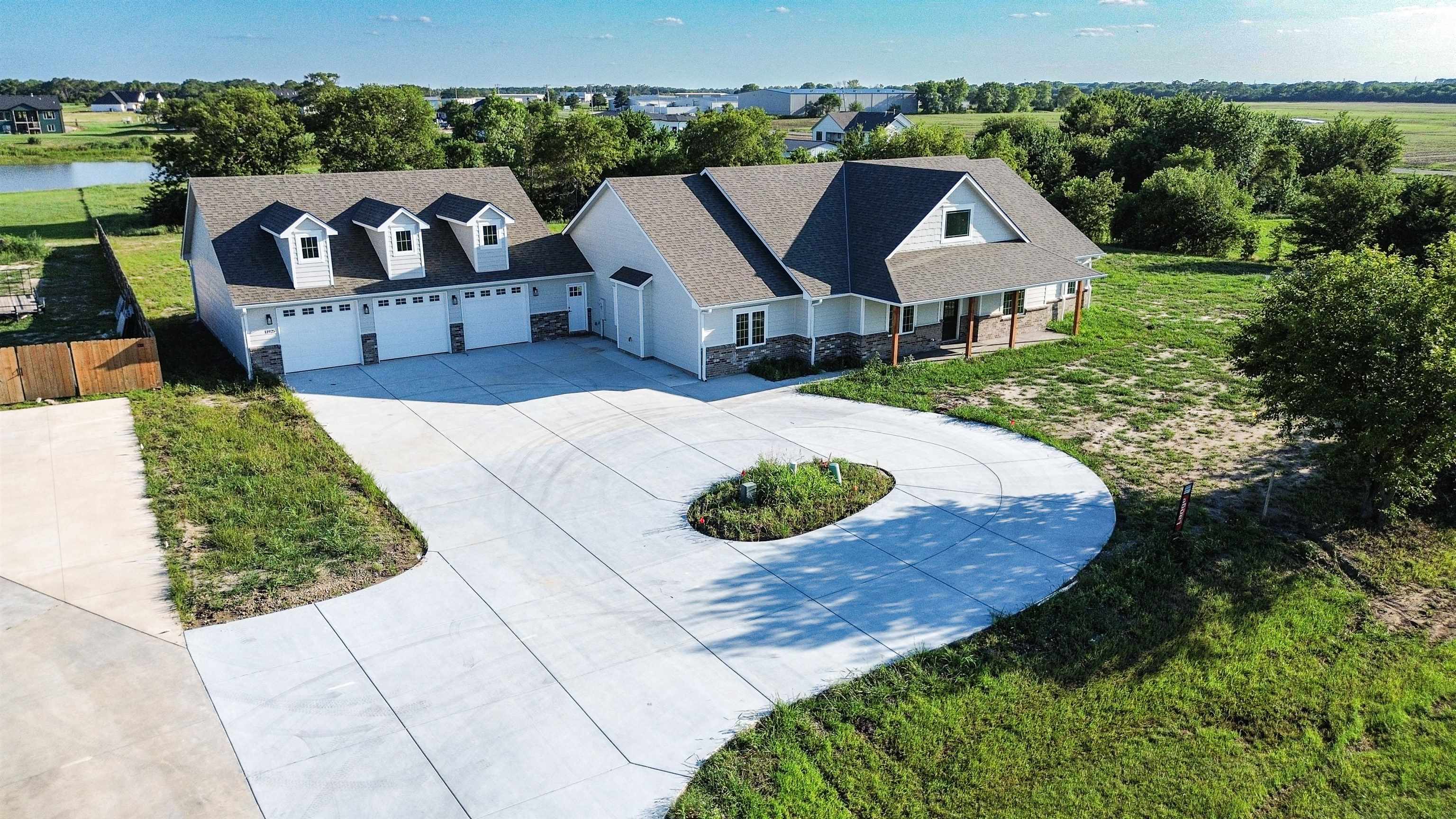 Photo of 11925 W 39th St/ Macarthur in Wichita, KS
