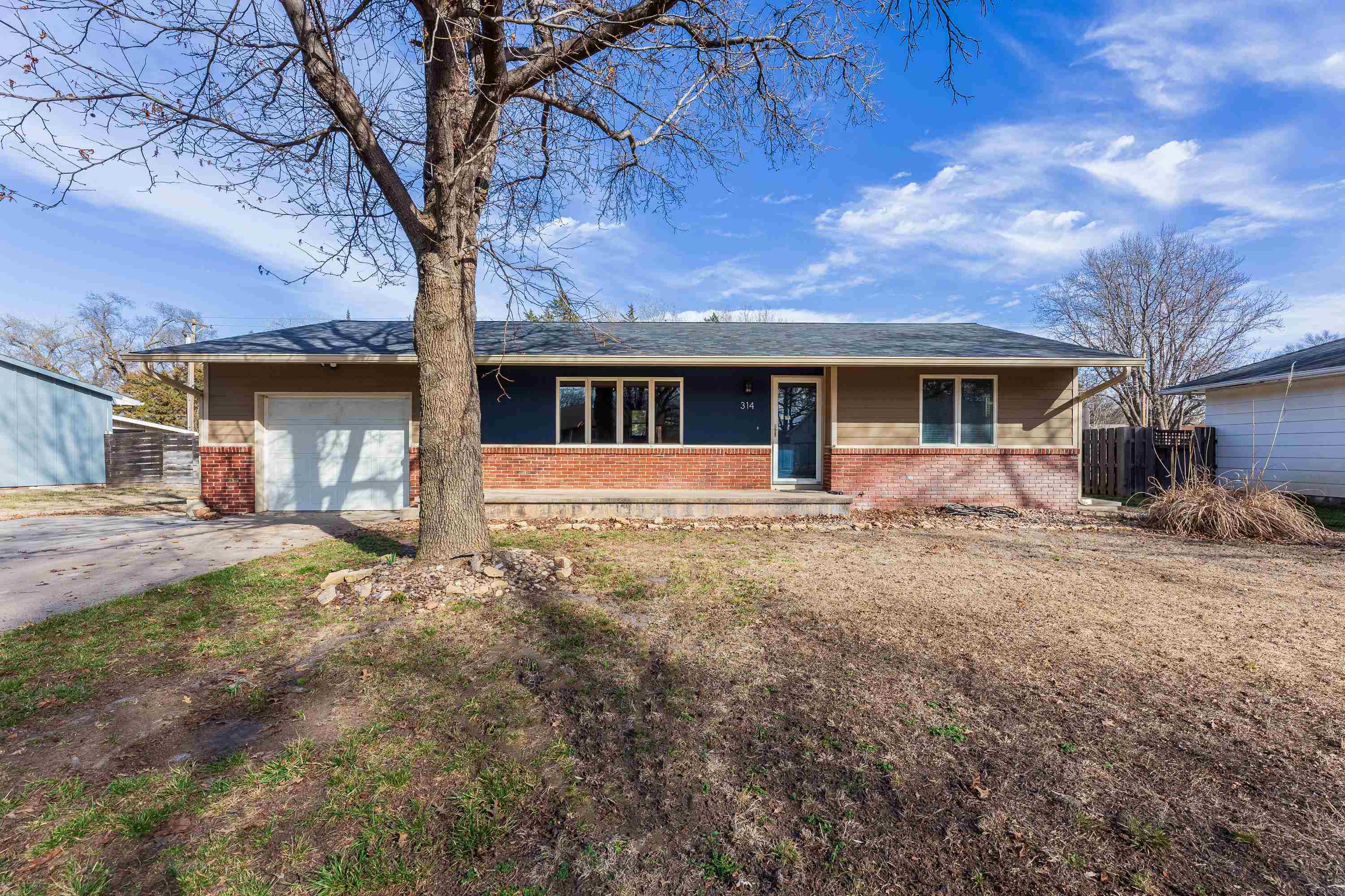 Photo of 314 West in Halstead, KS