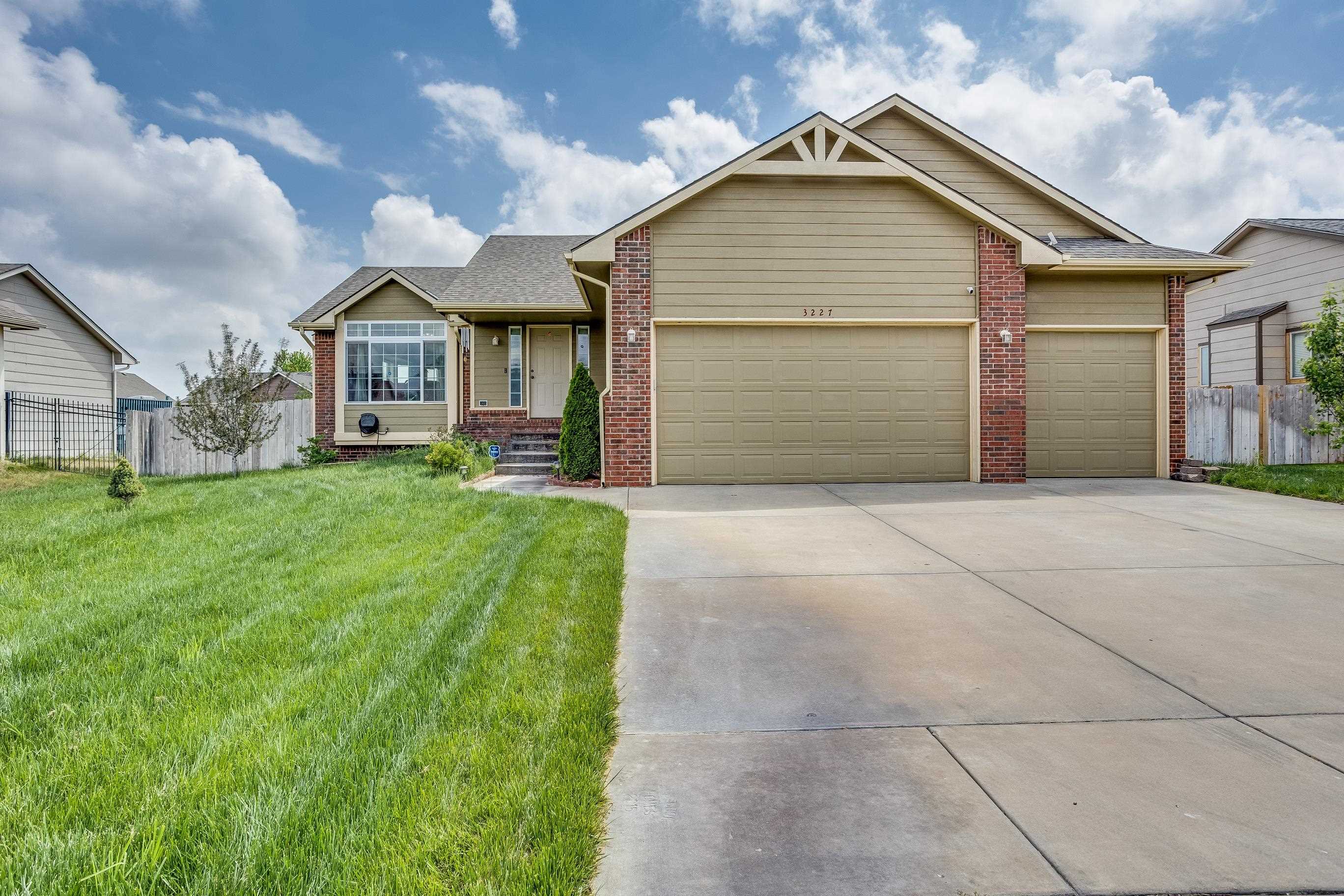 Photo of 3227 S Blue Lake Ct in Wichita, KS