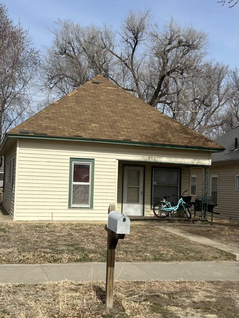 Photo of 612 E 2nd in Hutchinson, KS