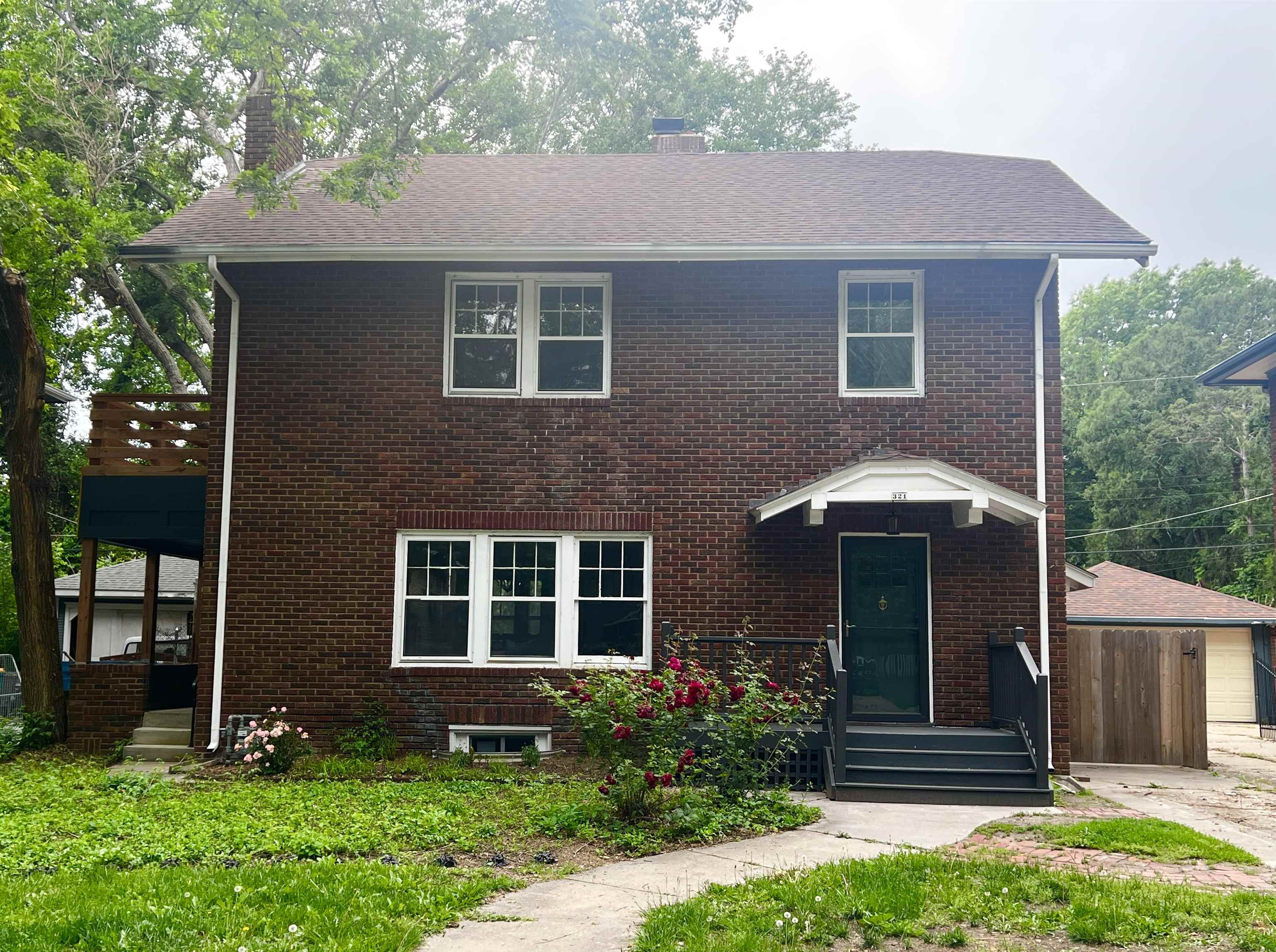 Photo of 321 N Quentin St in Wichita, KS