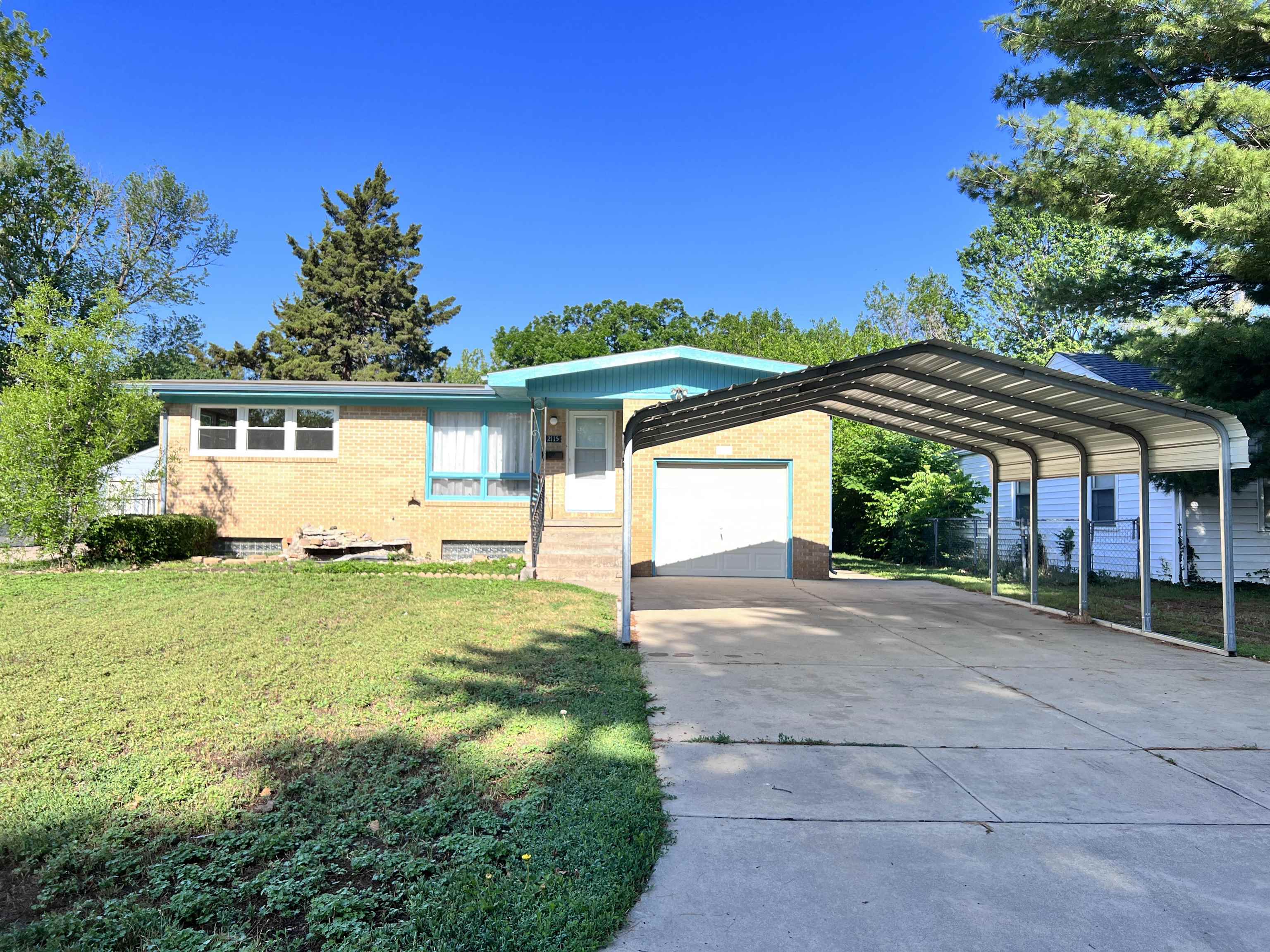 Photo of 2115 S Grove St in Wichita, KS