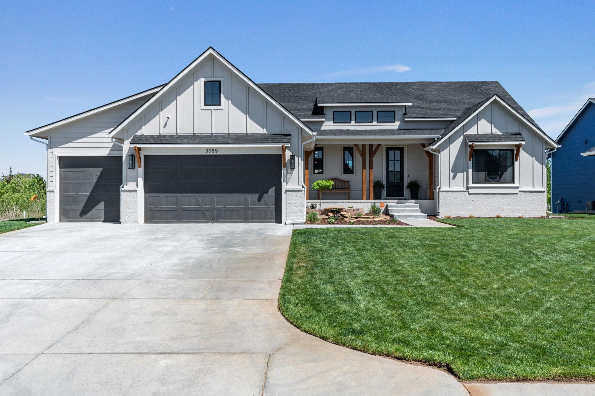 Photo of 3985 N Estancia Ct in Wichita, KS