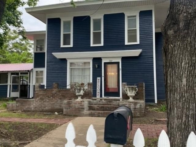 Photo of 717 N Osage St in Augusta, KS