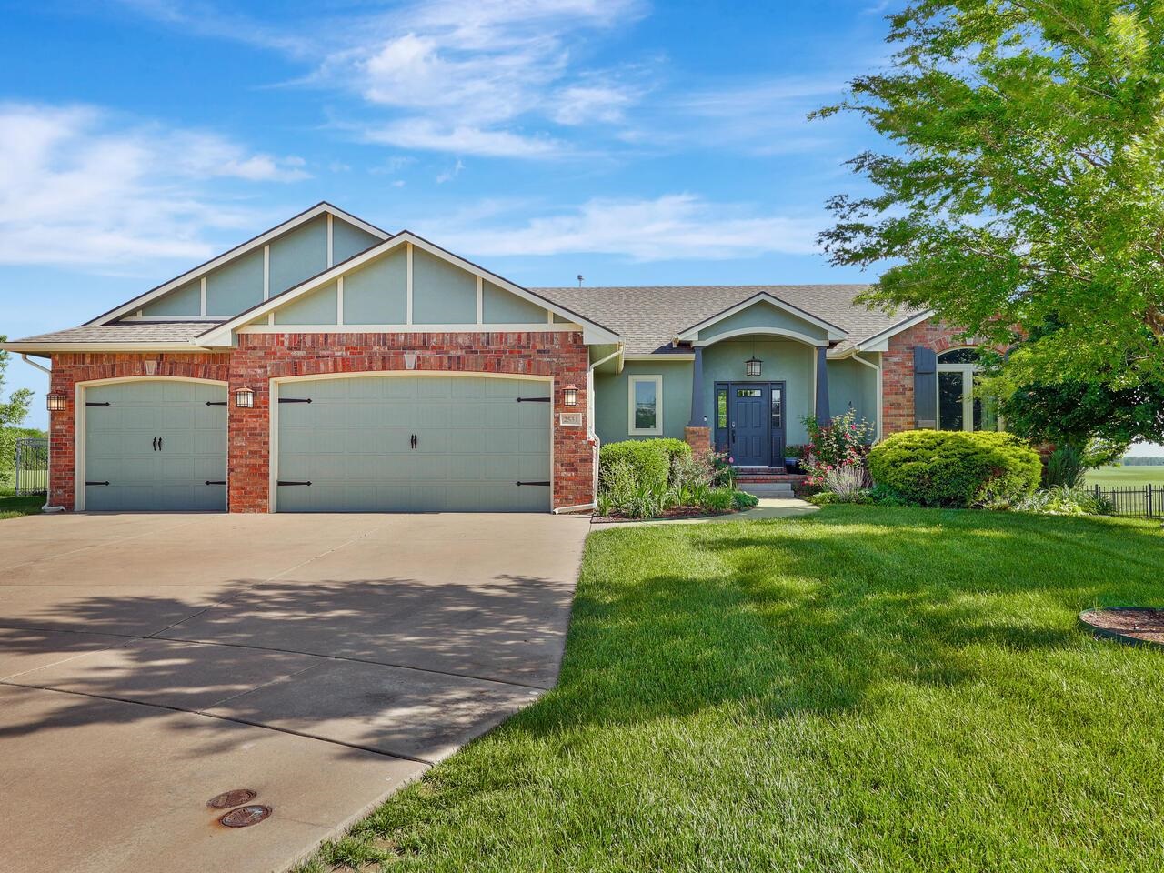 Photo of 2531 N Ridgehurst Ct in Wichita, KS