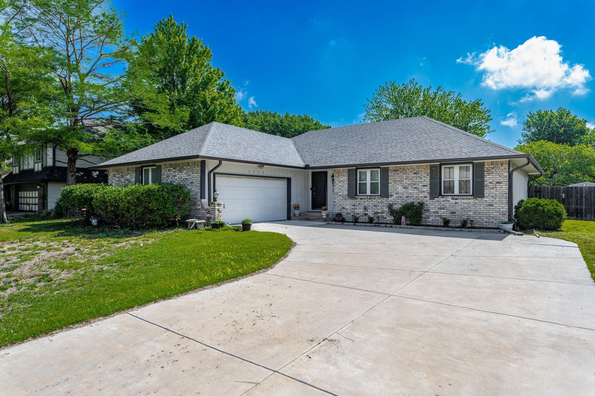 Photo of 2322 N Inwood Cir in Wichita, KS