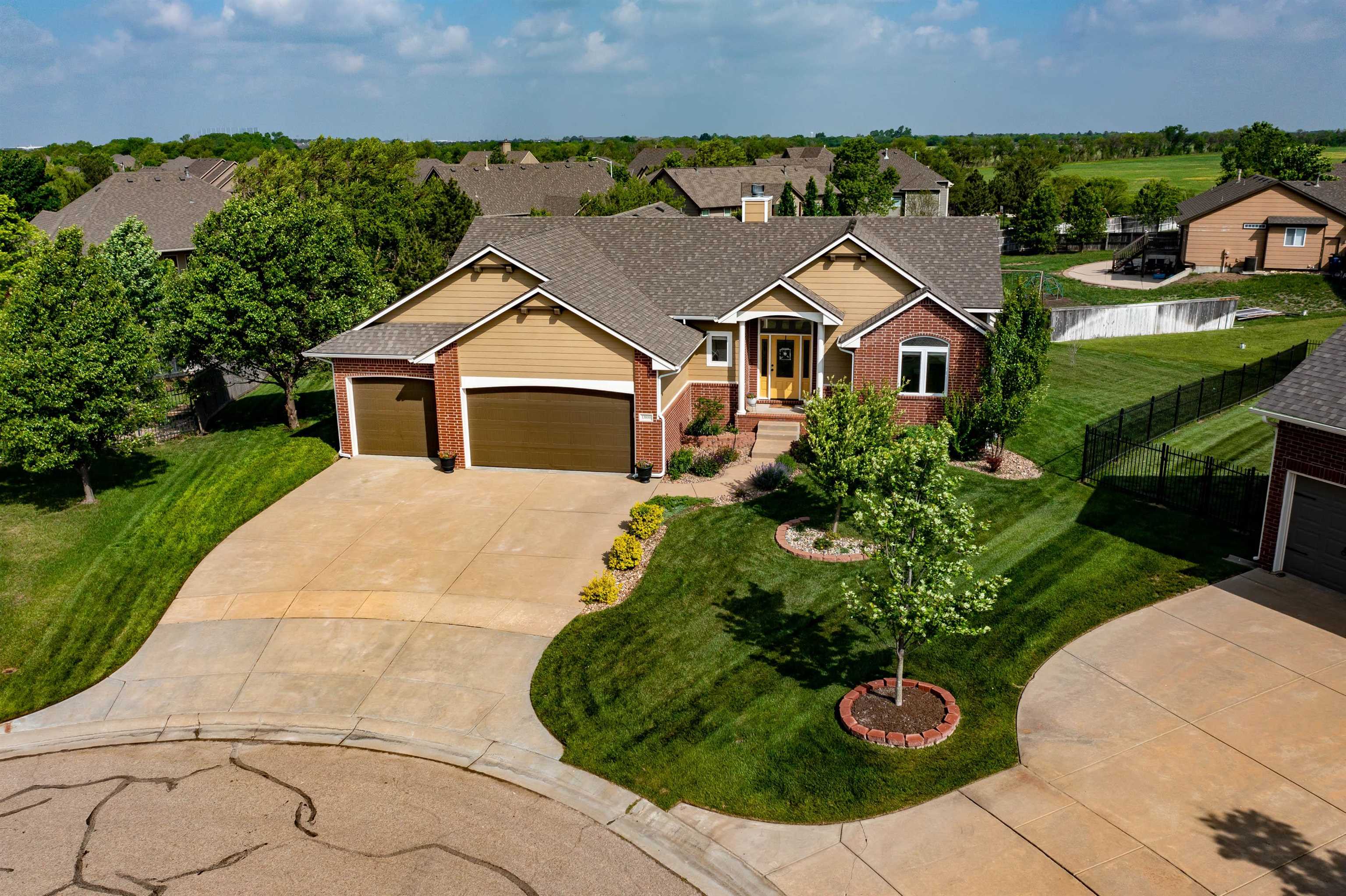 Photo of 13810 E Camden Chase Ct in Wichita, KS