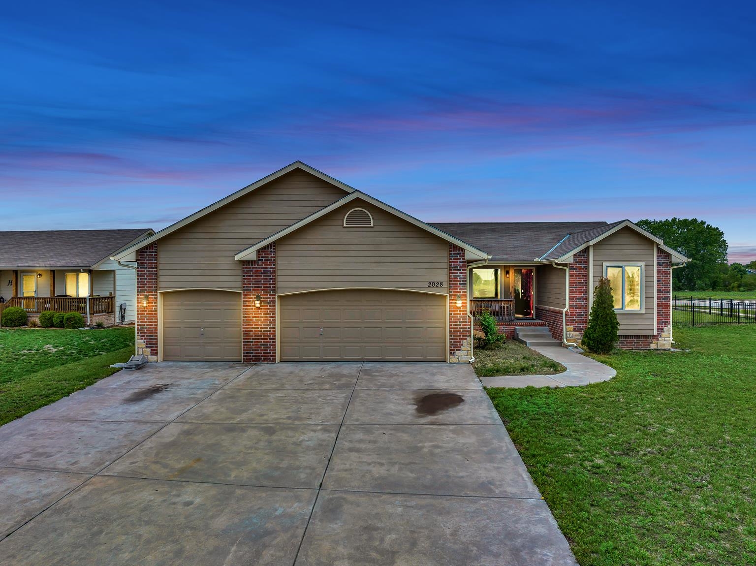 Photo of 2028 S Poplar St in Newton, KS