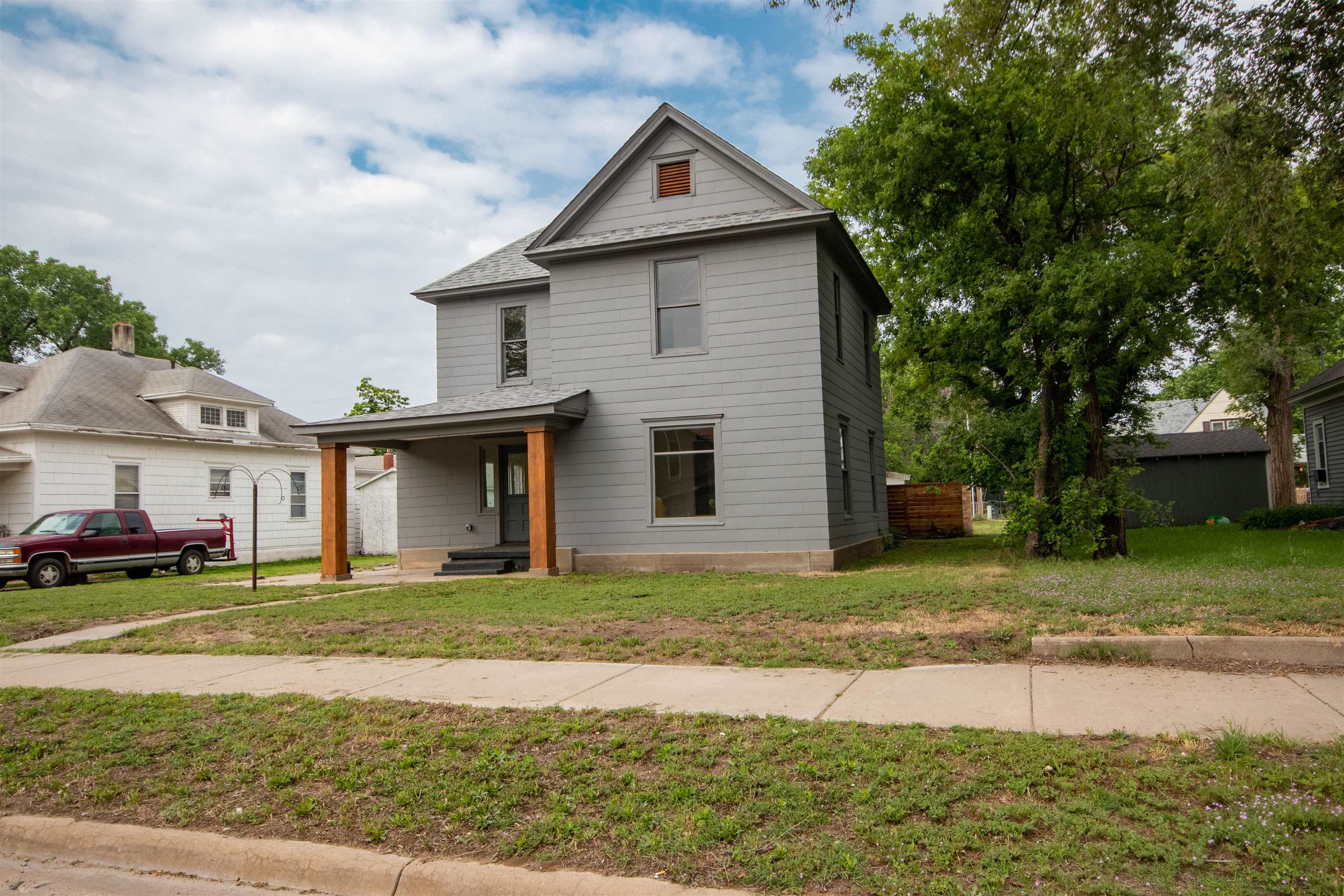 Photo of 515 N Plum St in Hutchinson, KS