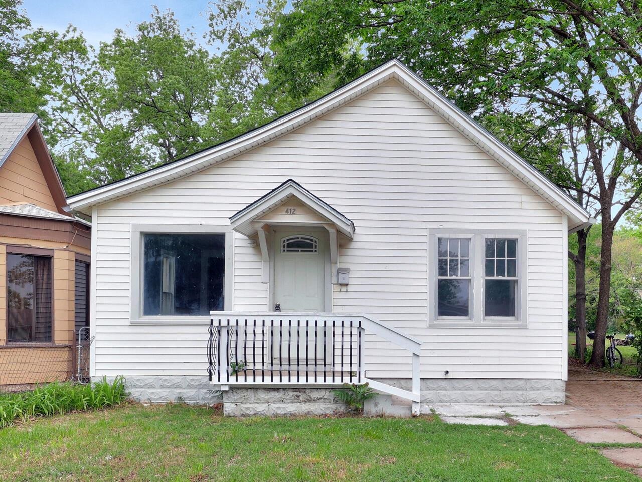 Photo of 412 W 3rd in Newton, KS