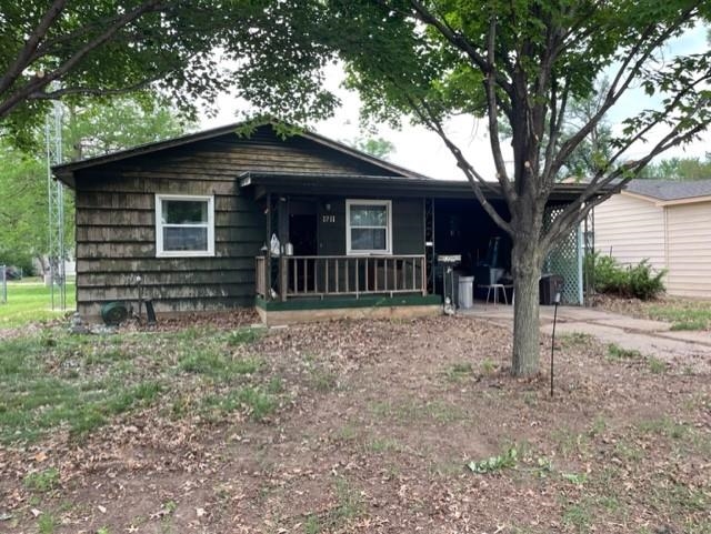 Photo of 1211 N Prk in Wellington, KS