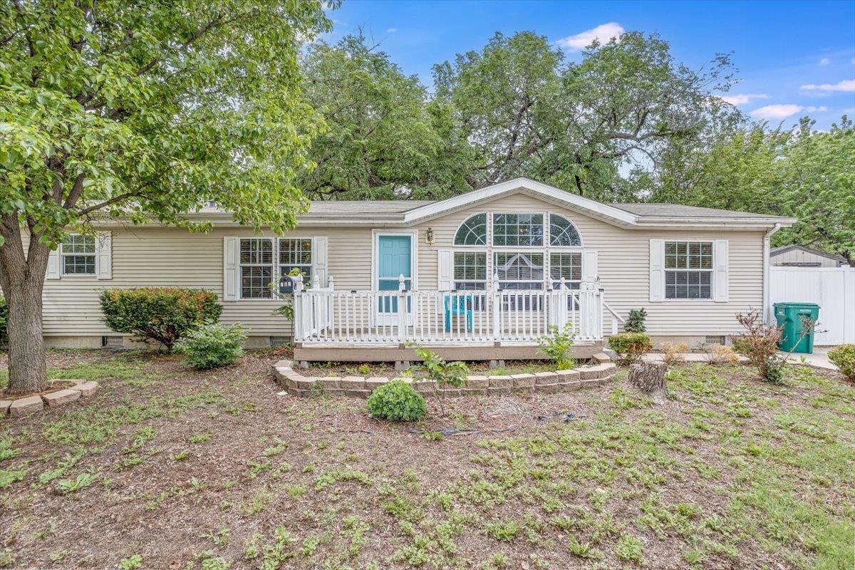 Photo of 801 S Hiram Ave in Wichita, KS