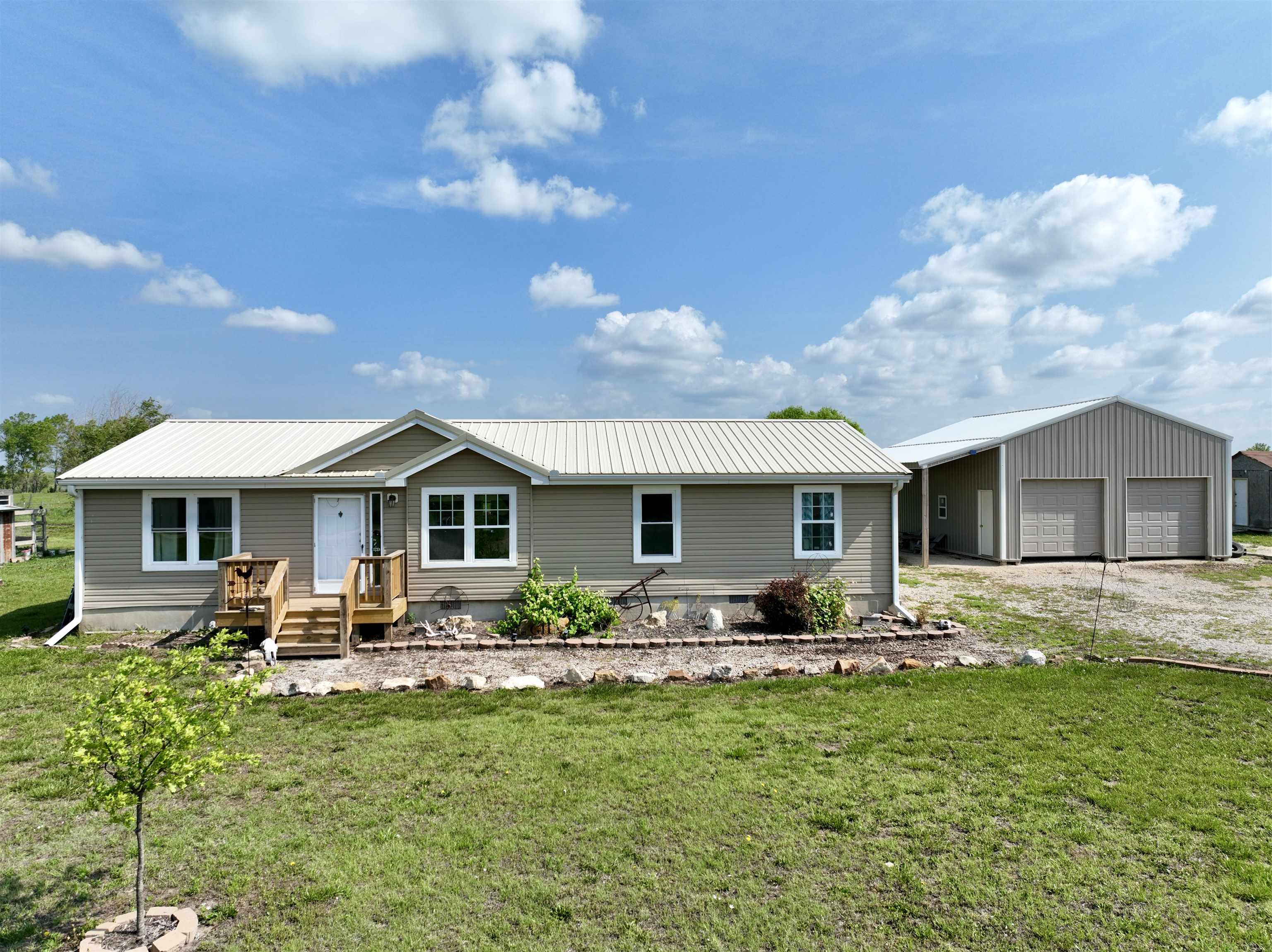Photo of 5420 NE 53rd St in El Dorado, KS