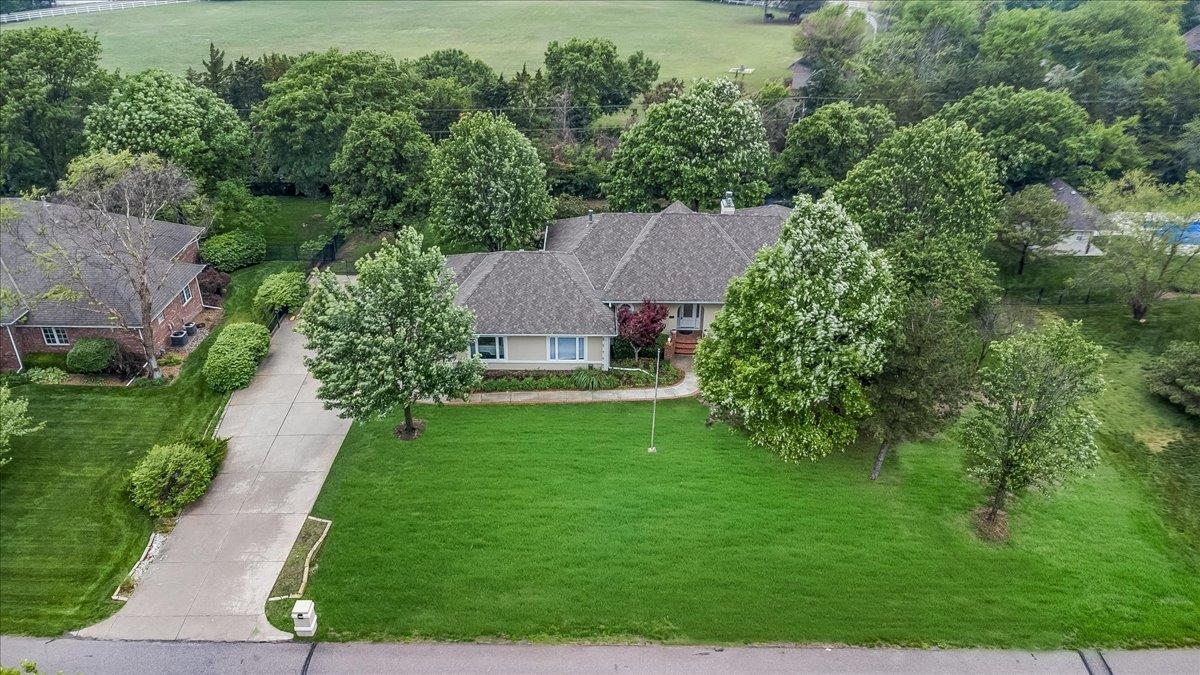 Photo of 1501 N Castle Rock in Wichita, KS