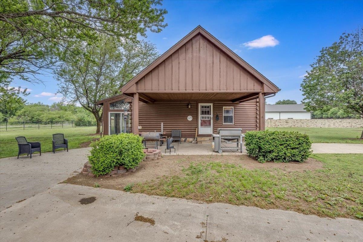 Photo of 663 E 140th Ave N in Peck, KS