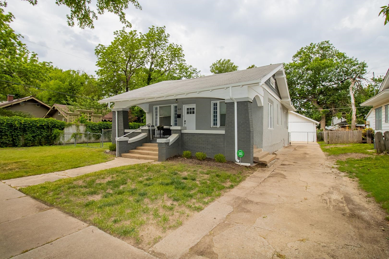 Photo of 919 N Vassar St in Wichita, KS
