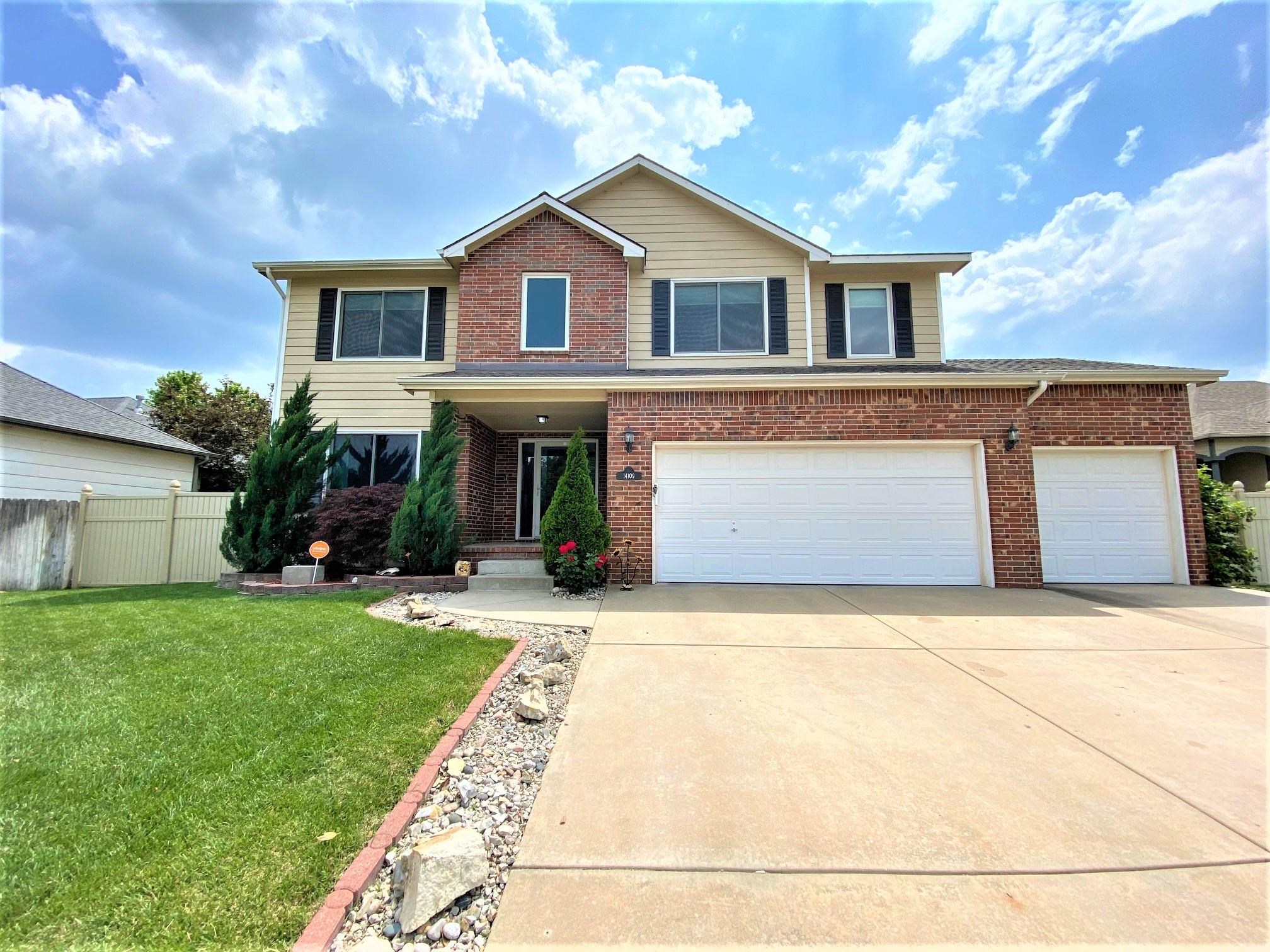 Photo of 14109 E Twinlake Dr in Wichita, KS