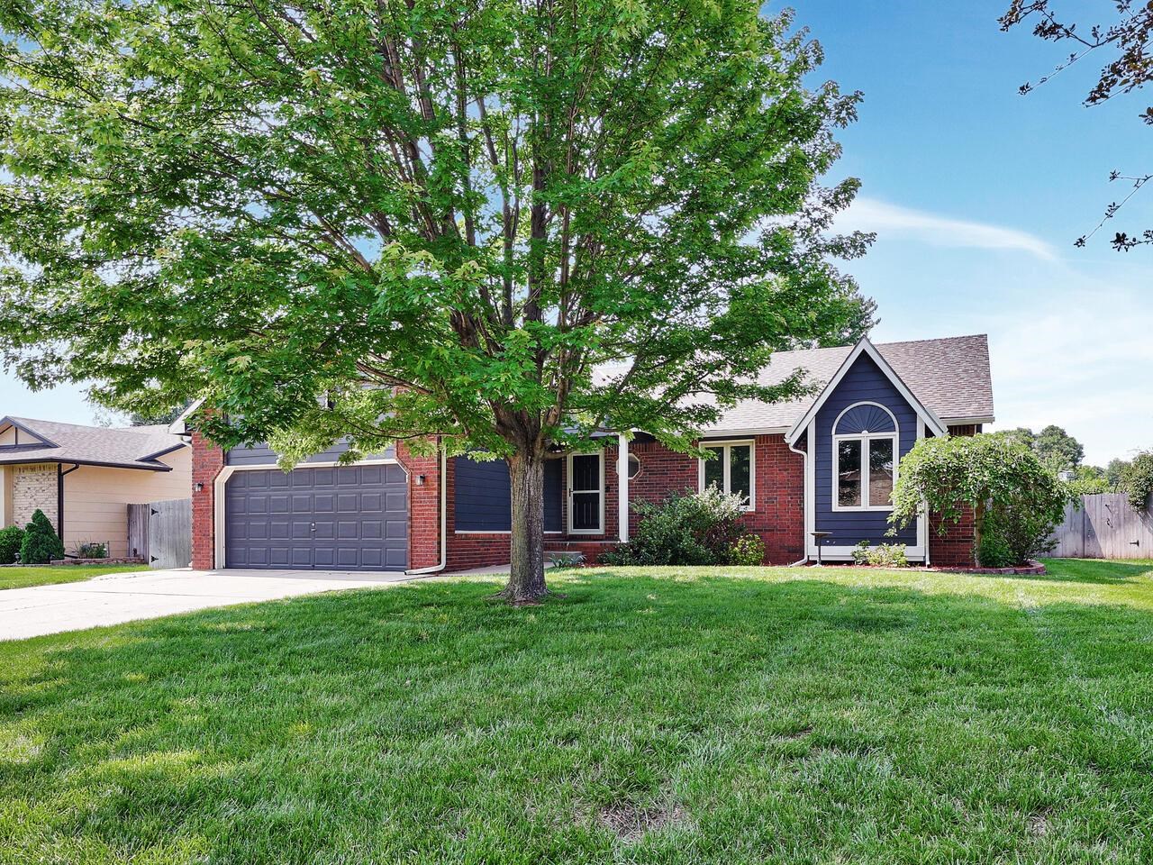 Photo of 10811 W Kent St in Wichita, KS