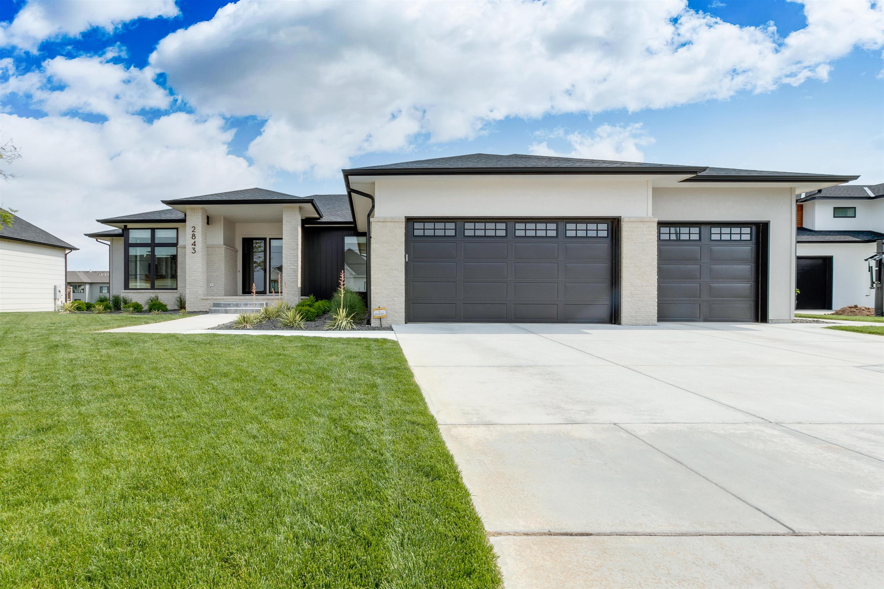 Photo of 2843 N Anna Ct in Wichita, KS
