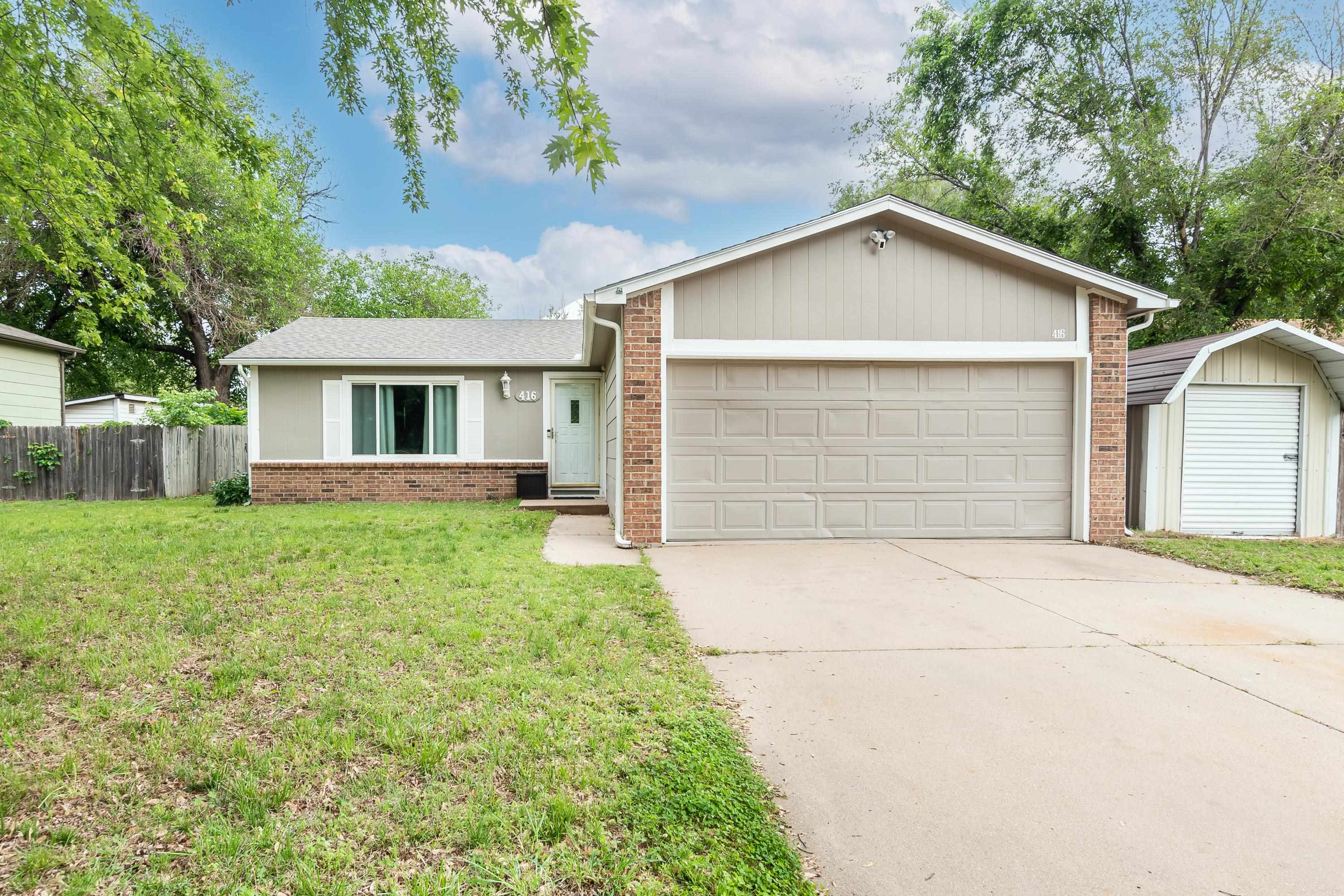 Photo of 416 E Maywood St in Wichita, KS