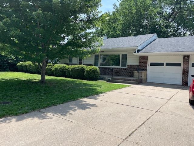 Photo of 321 Se 10th in Newton, KS