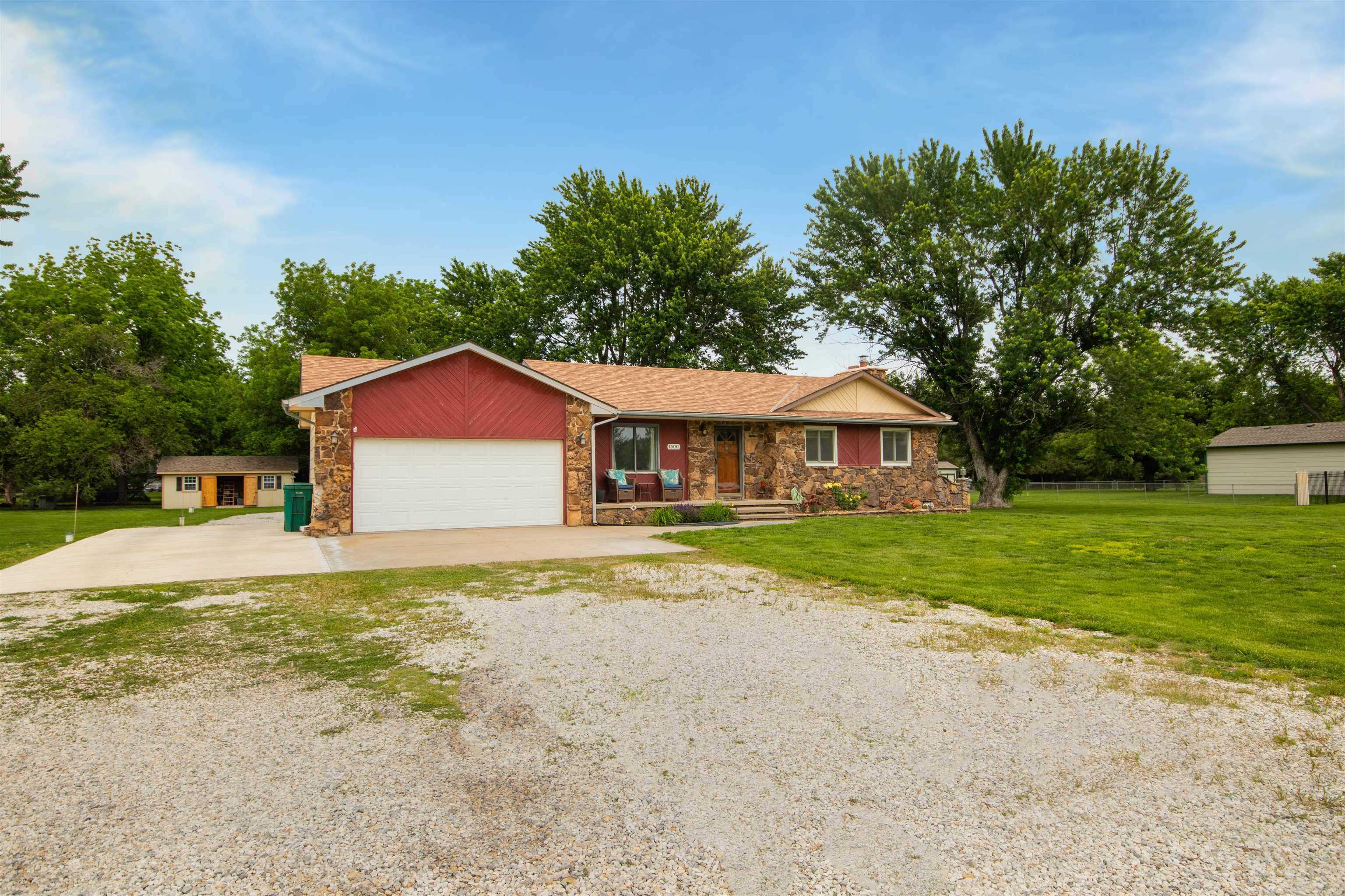 Photo of 1500 E 85th St S in Haysville, KS