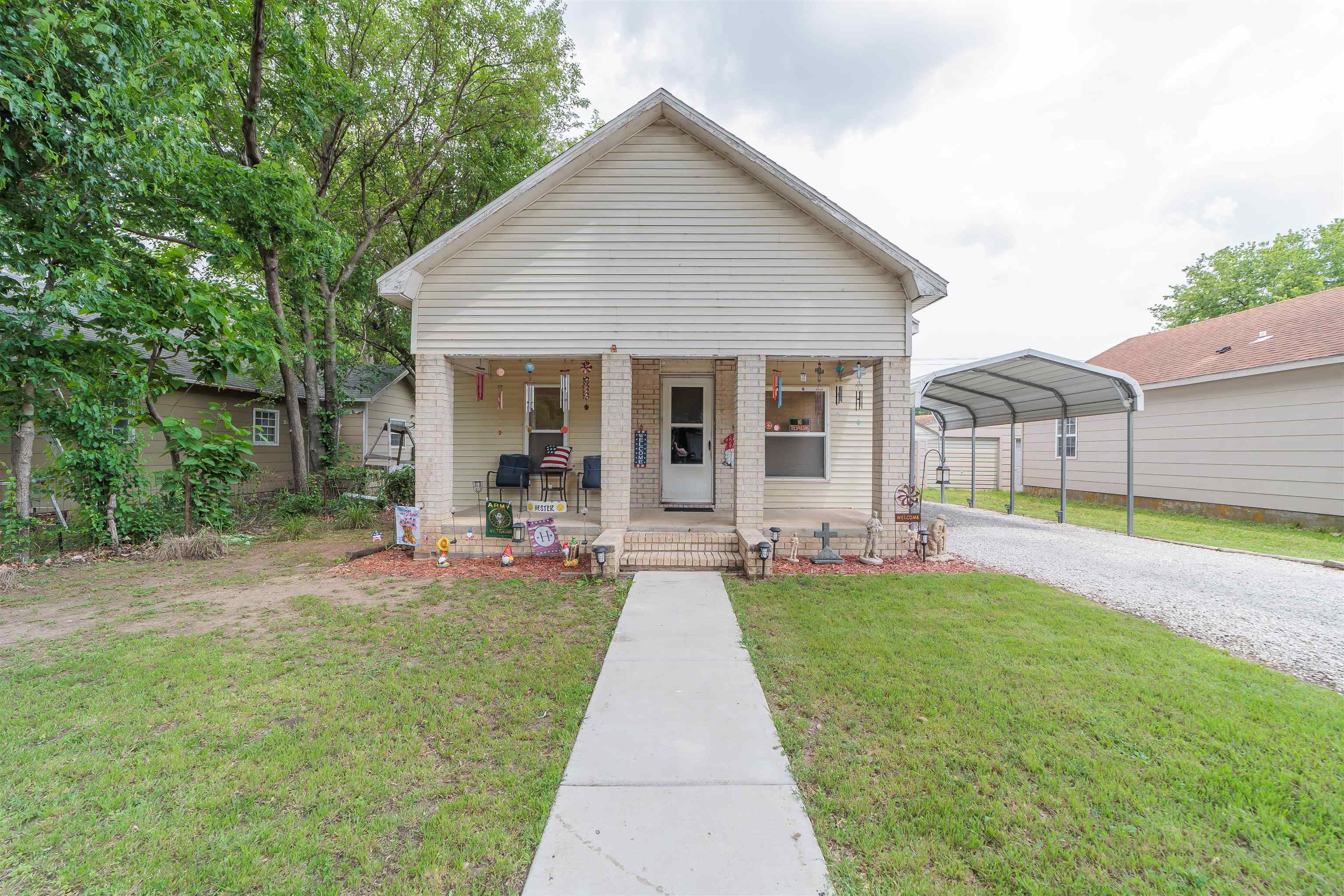 Photo of 710 N C St in Arkansas City, KS