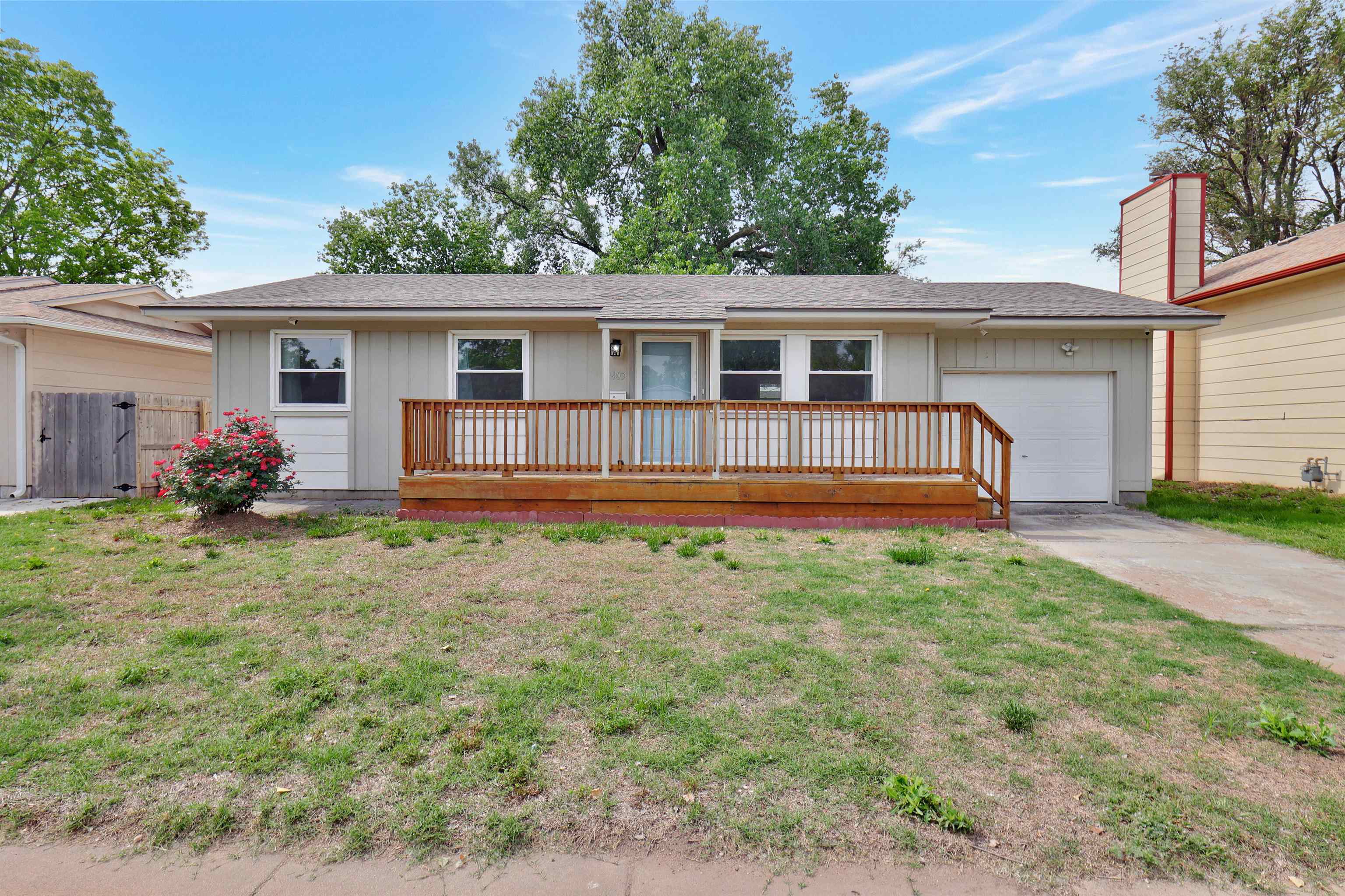 Photo of 2403 W 33rd in Wichita, KS