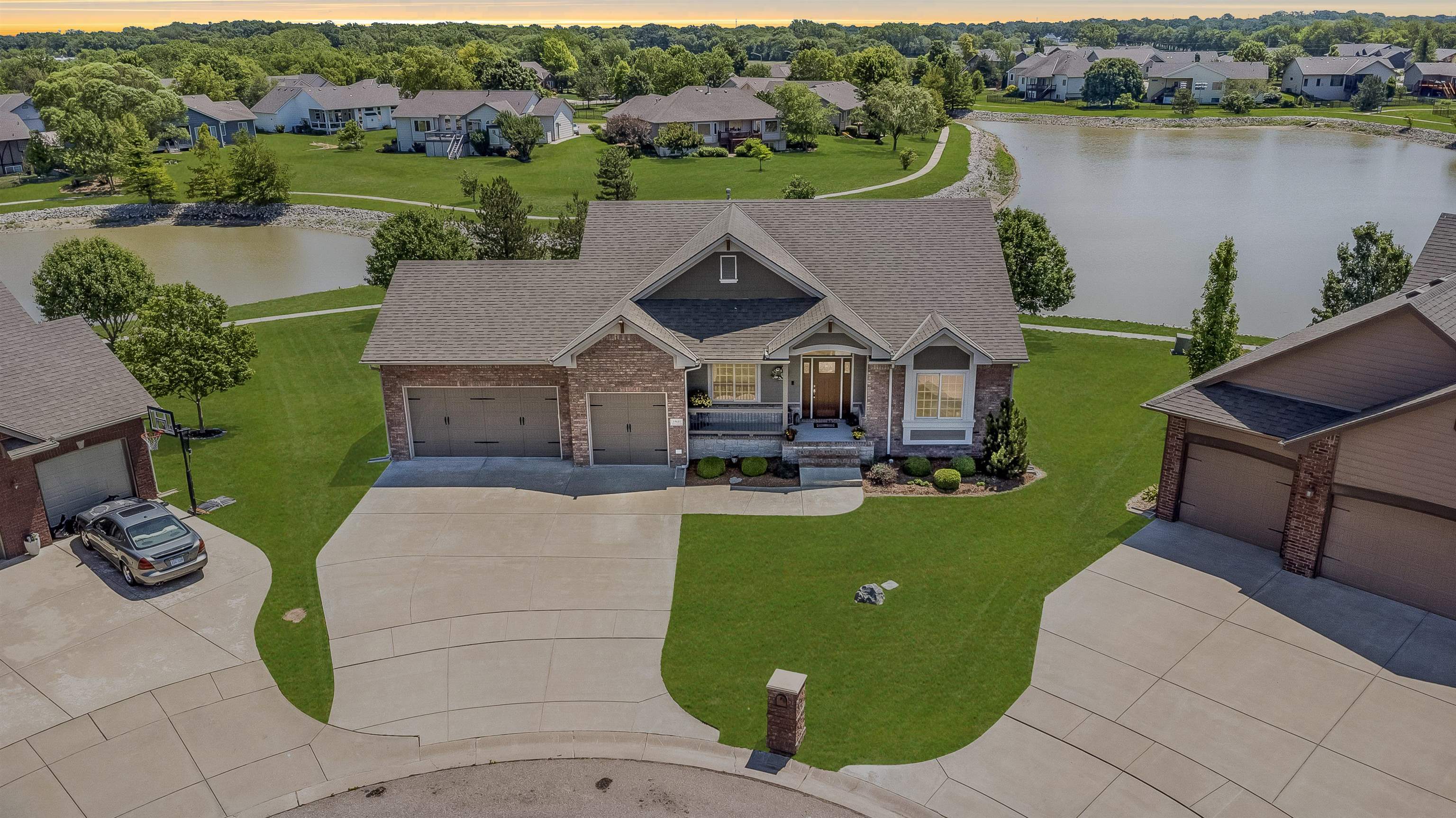 Photo of 15611 E Hazel Nut Cir in Wichita, KS