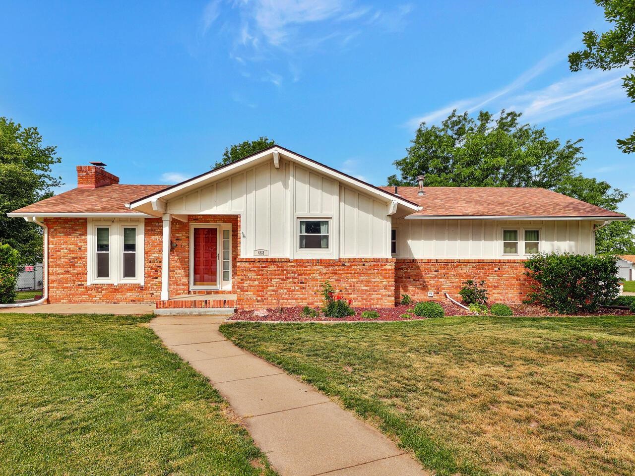 Photo of 468 Liberty Dr in Mcpherson, KS