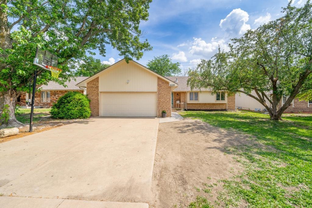 Photo of 8229 E Mount Vernon St in Wichita, KS