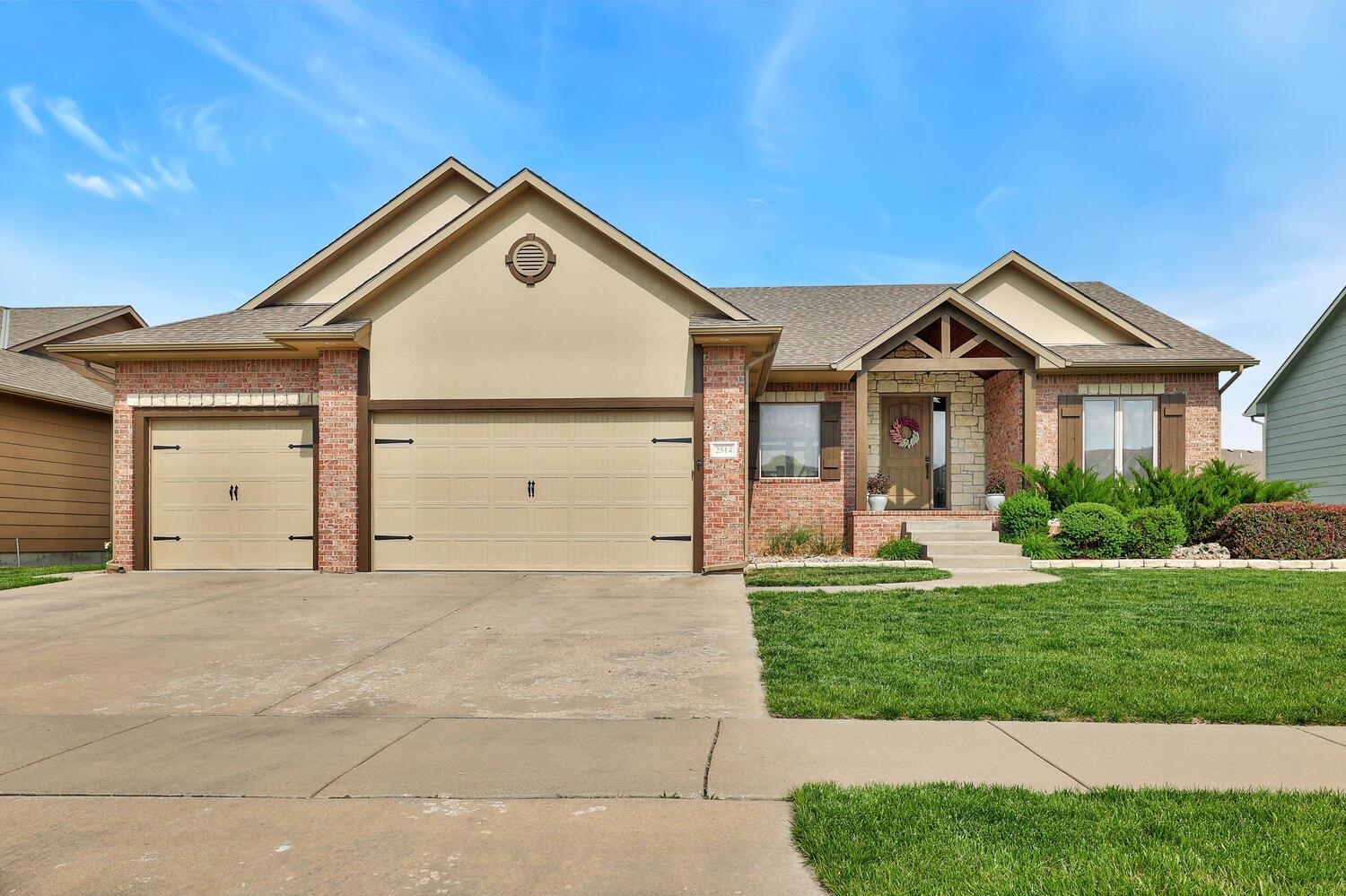 Photo of 2514 N Ridgehurst in Wichita, KS