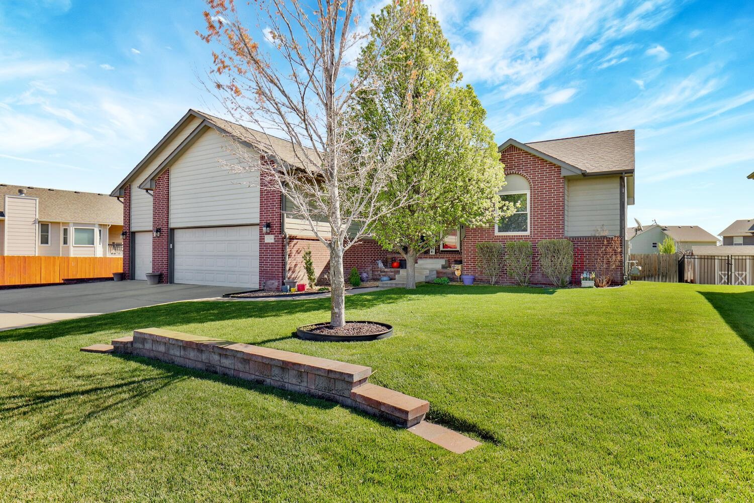 Photo of 1246 N Oak Ridge Ave in Goddard, KS