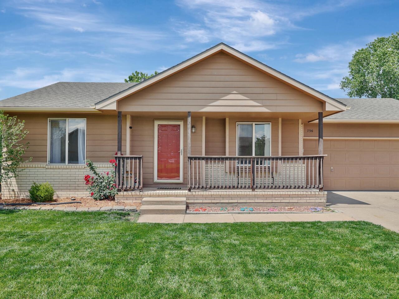Photo of 736 Laramie Cir in Maize, KS