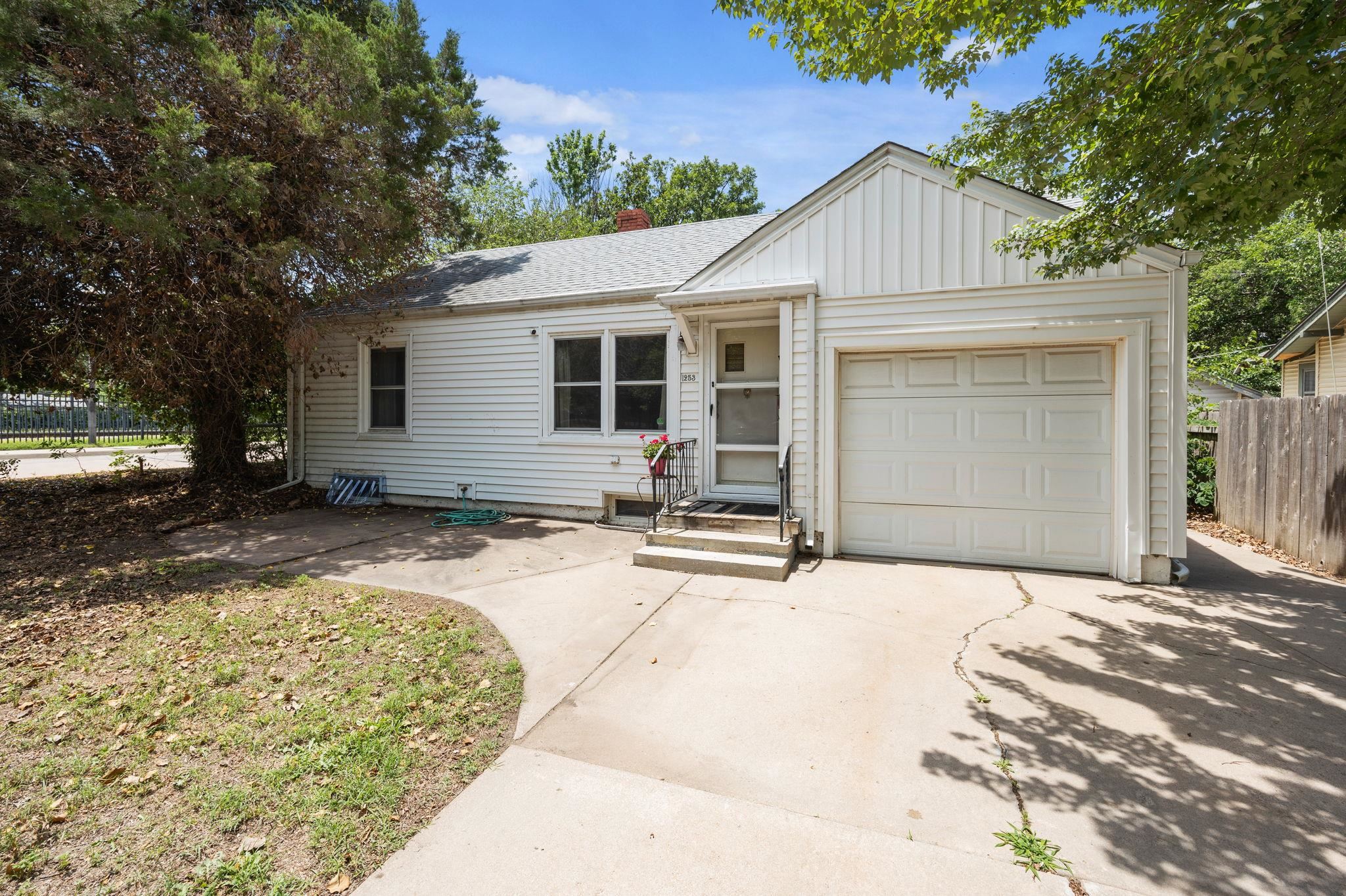 Photo of 1253 S Waco Ave in Wichita, KS