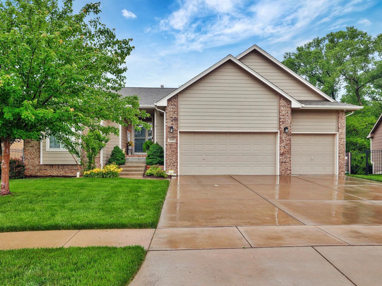 Photo of 2230 E Tall Tree Cir in Derby, KS