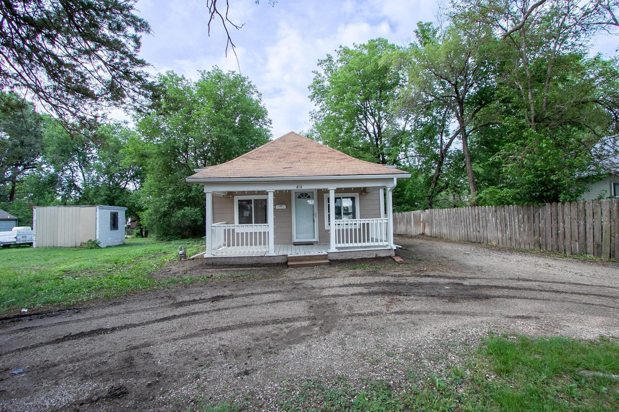 Photo of 414 E 7th St in Newton, KS