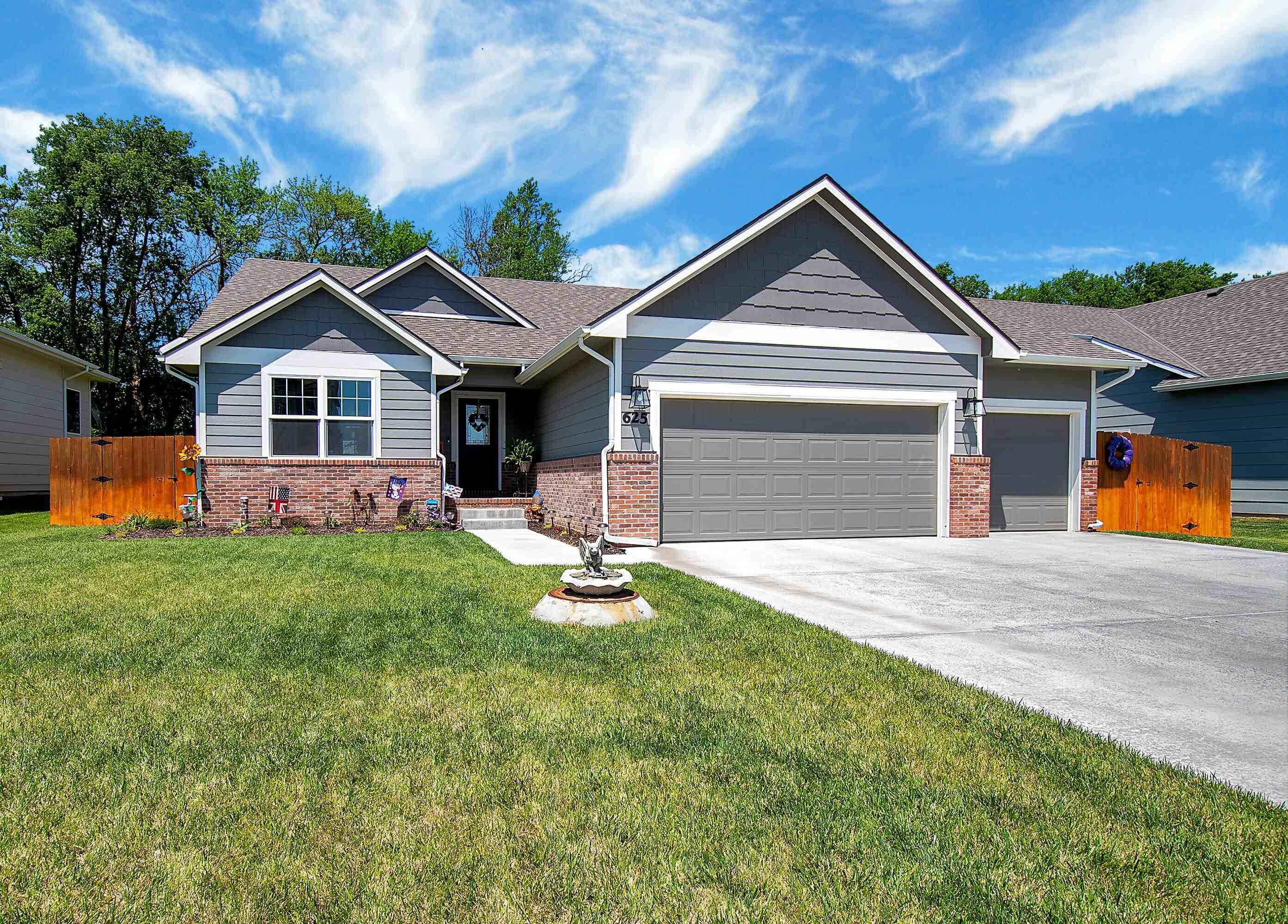 Photo of 625 S Clear Creek St in Wichita, KS