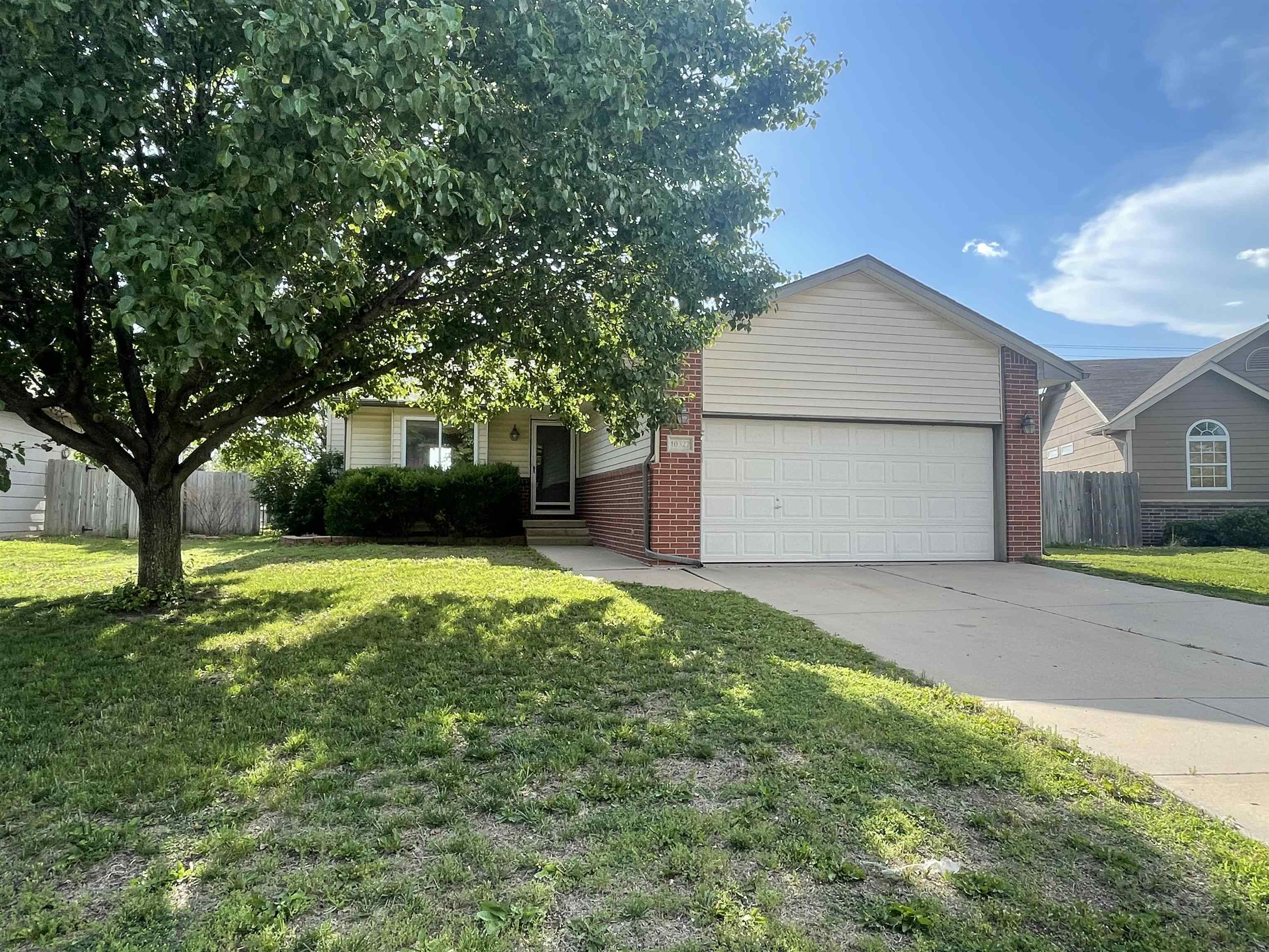 Photo of 10322 W Haskell Ct in Wichita, KS