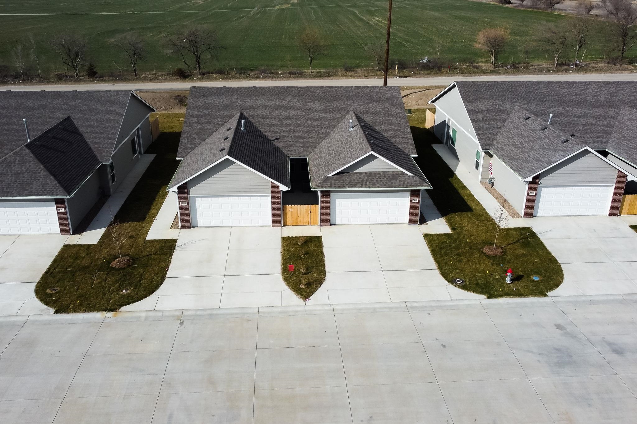 Photo of 5401 Colburn Ct E in Bel Aire, KS