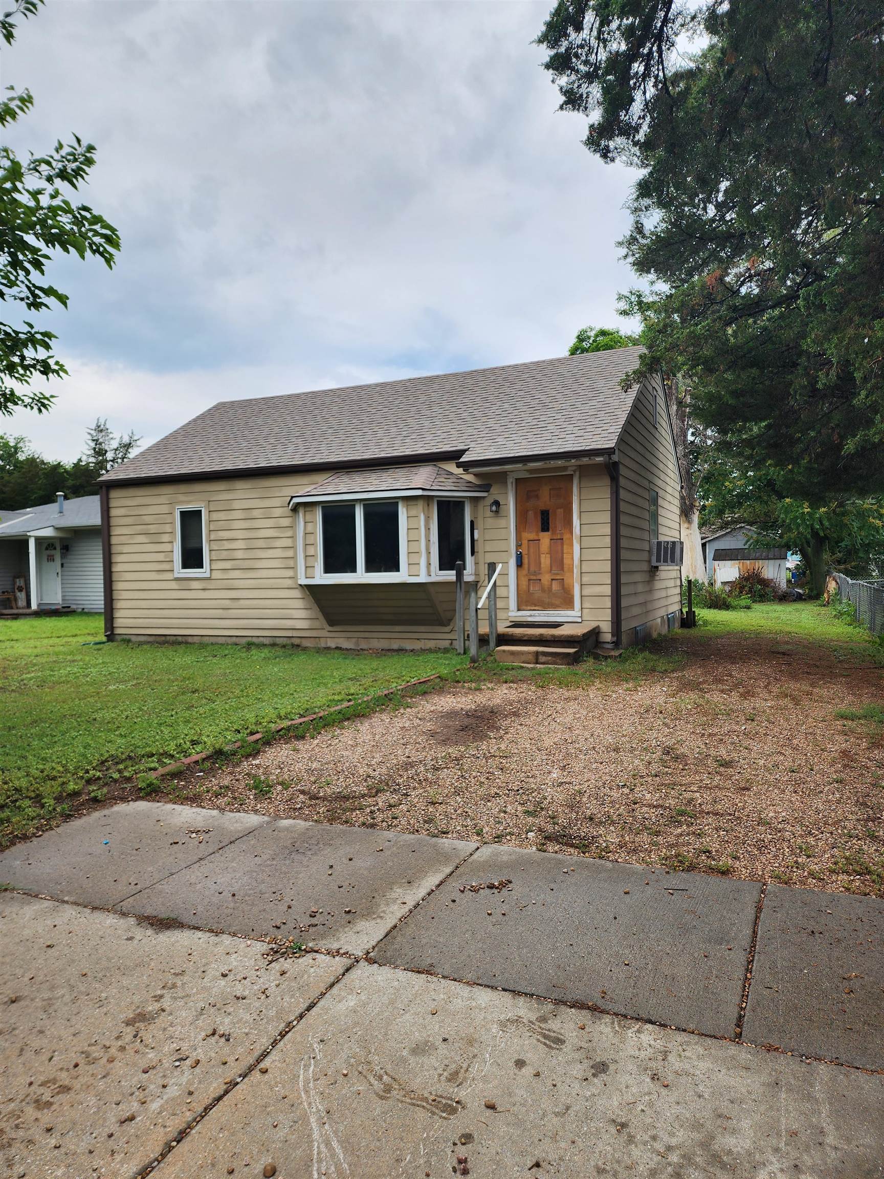 Photo of 637 N Baehr St in Wichita, KS
