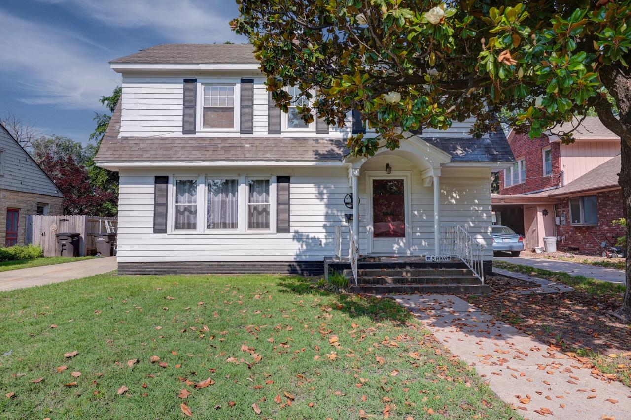 Photo of 1223 N A St in Arkansas City, KS