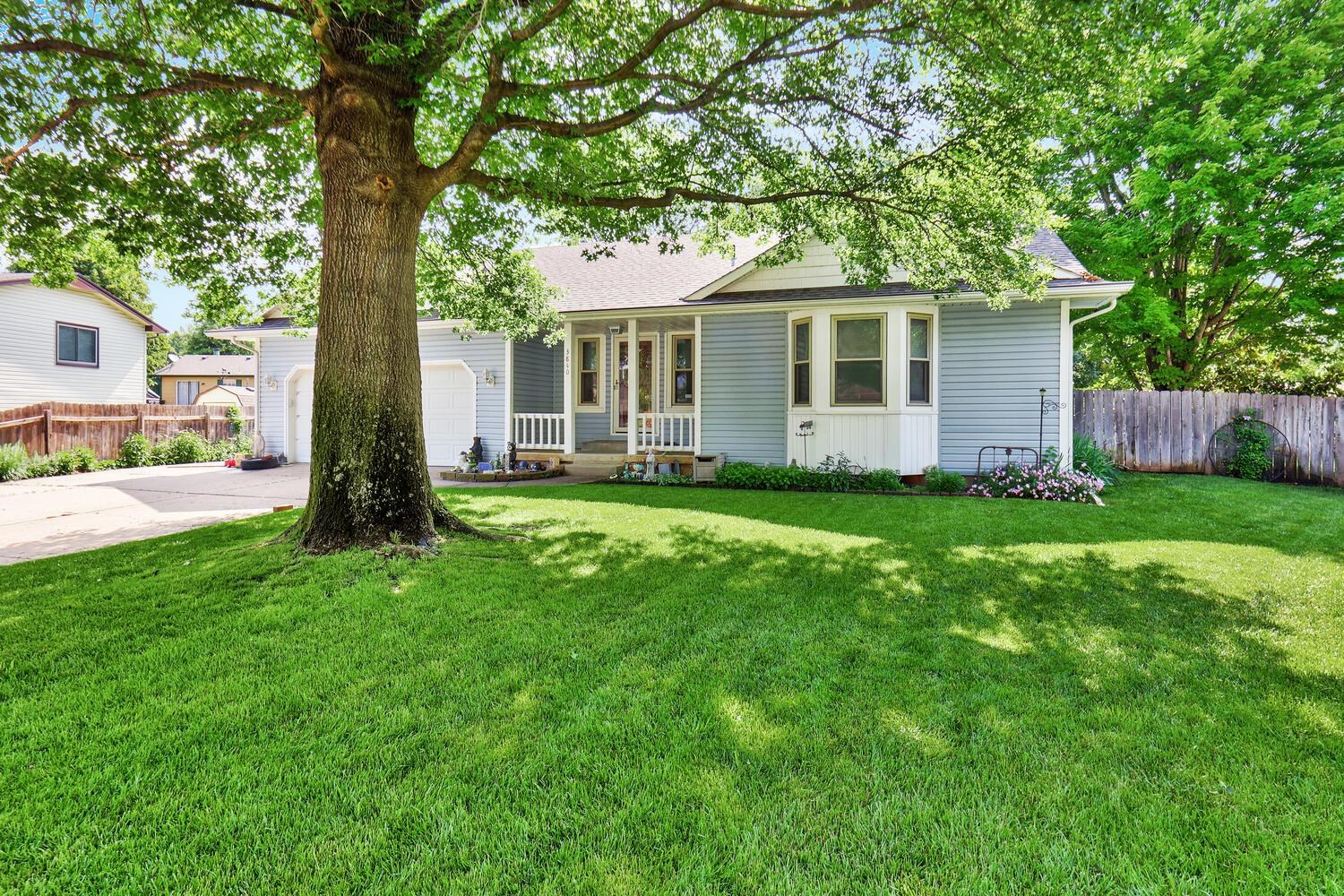 Photo of 3840 S Gilda Cir in Wichita, KS