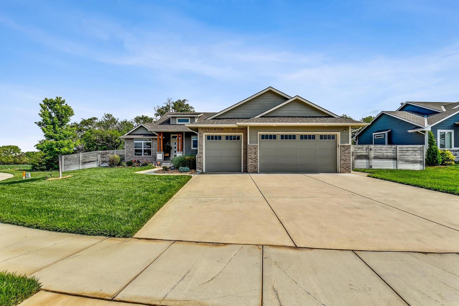 Photo of 8246 E 33rd St S in Wichita, KS
