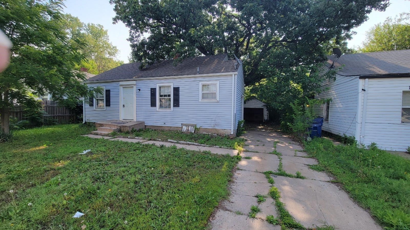 Photo of 1016 N Pershing St in Wichita, KS