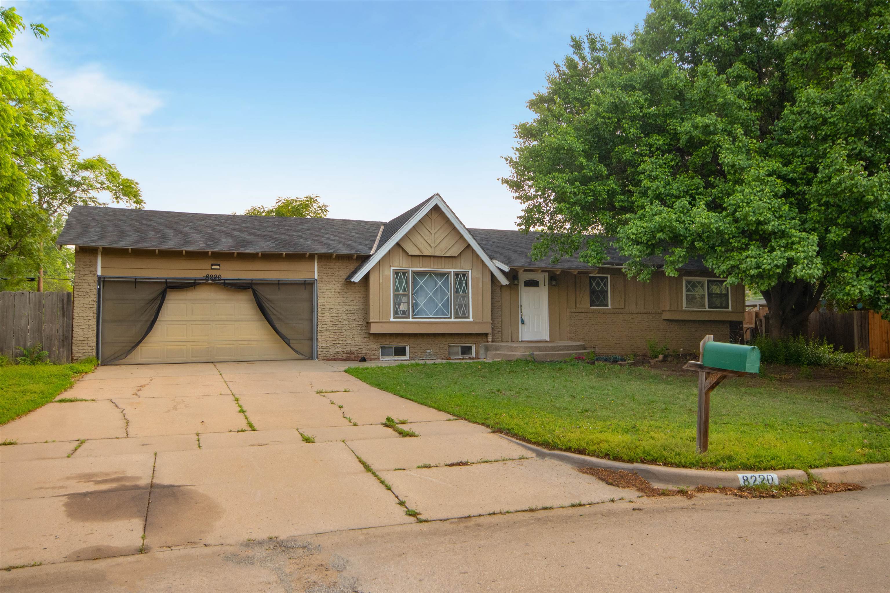 Photo of 8220 E Peach Tree Ln in Wichita, KS
