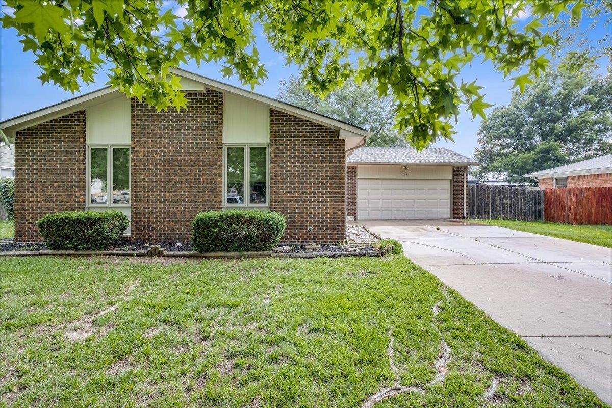 Photo of 1829 N Floyd St in Wichita, KS