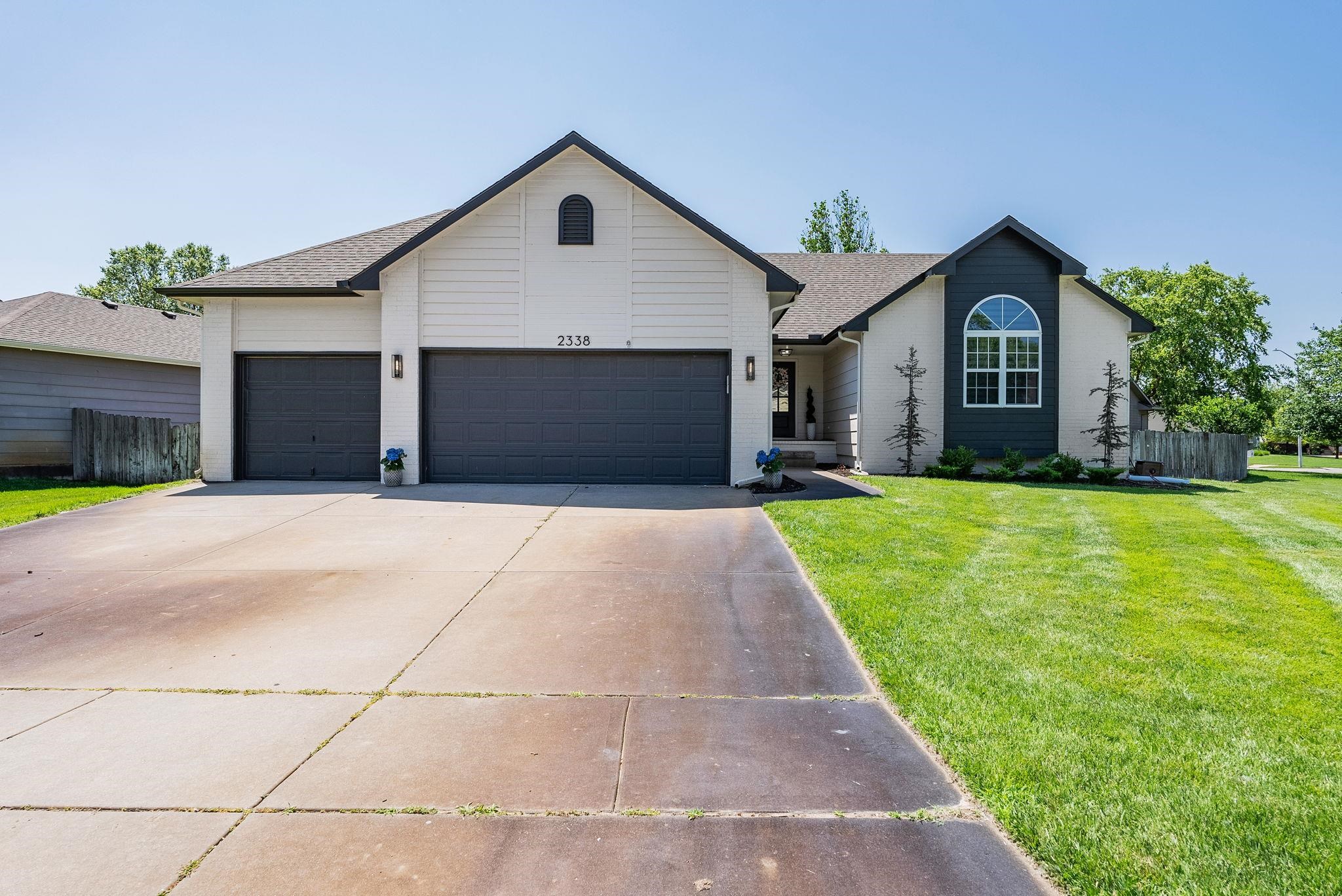 Photo of 2338 N Sandplum St in Wichita, KS